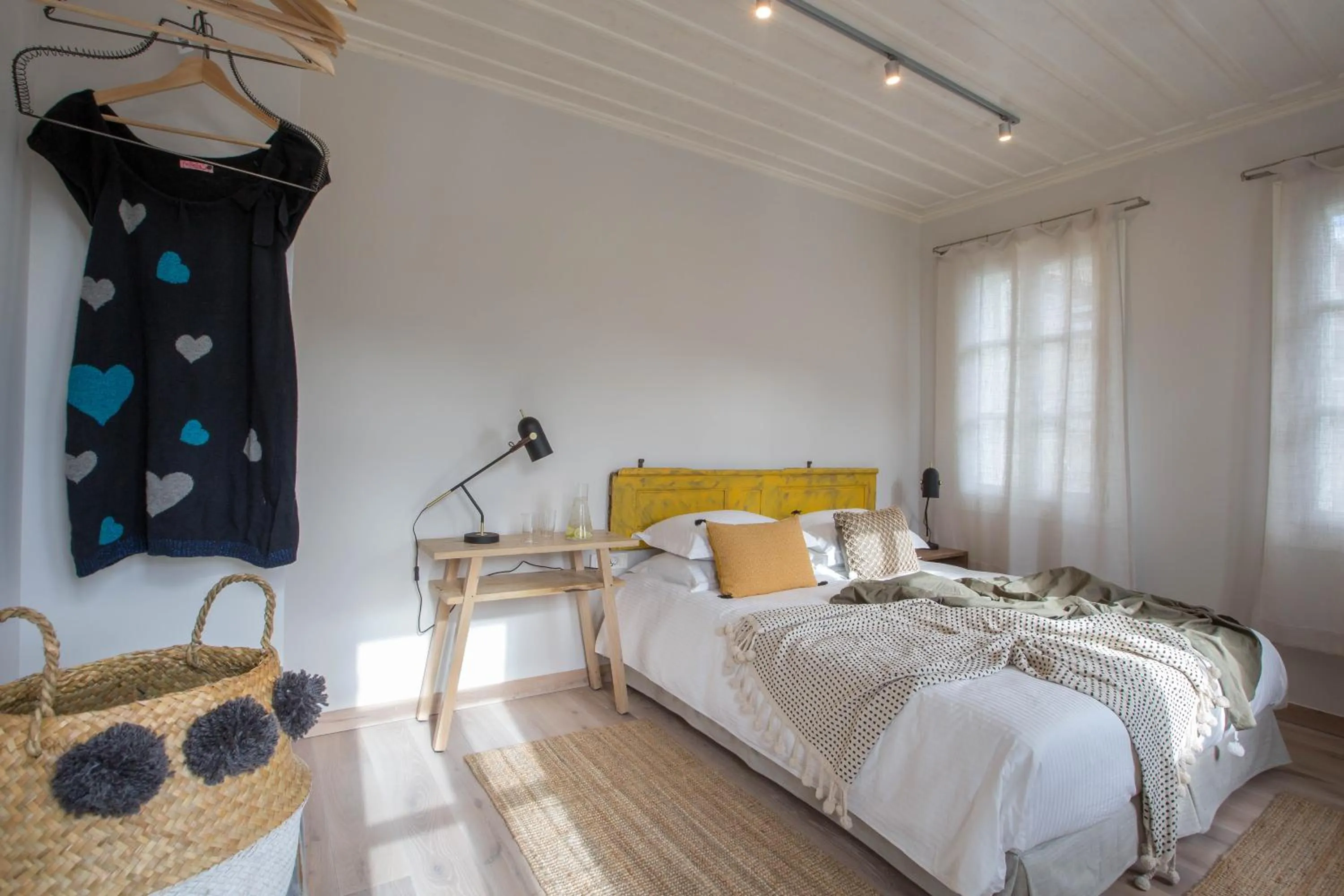 Photo of the whole room, Bed in Amymone Suites