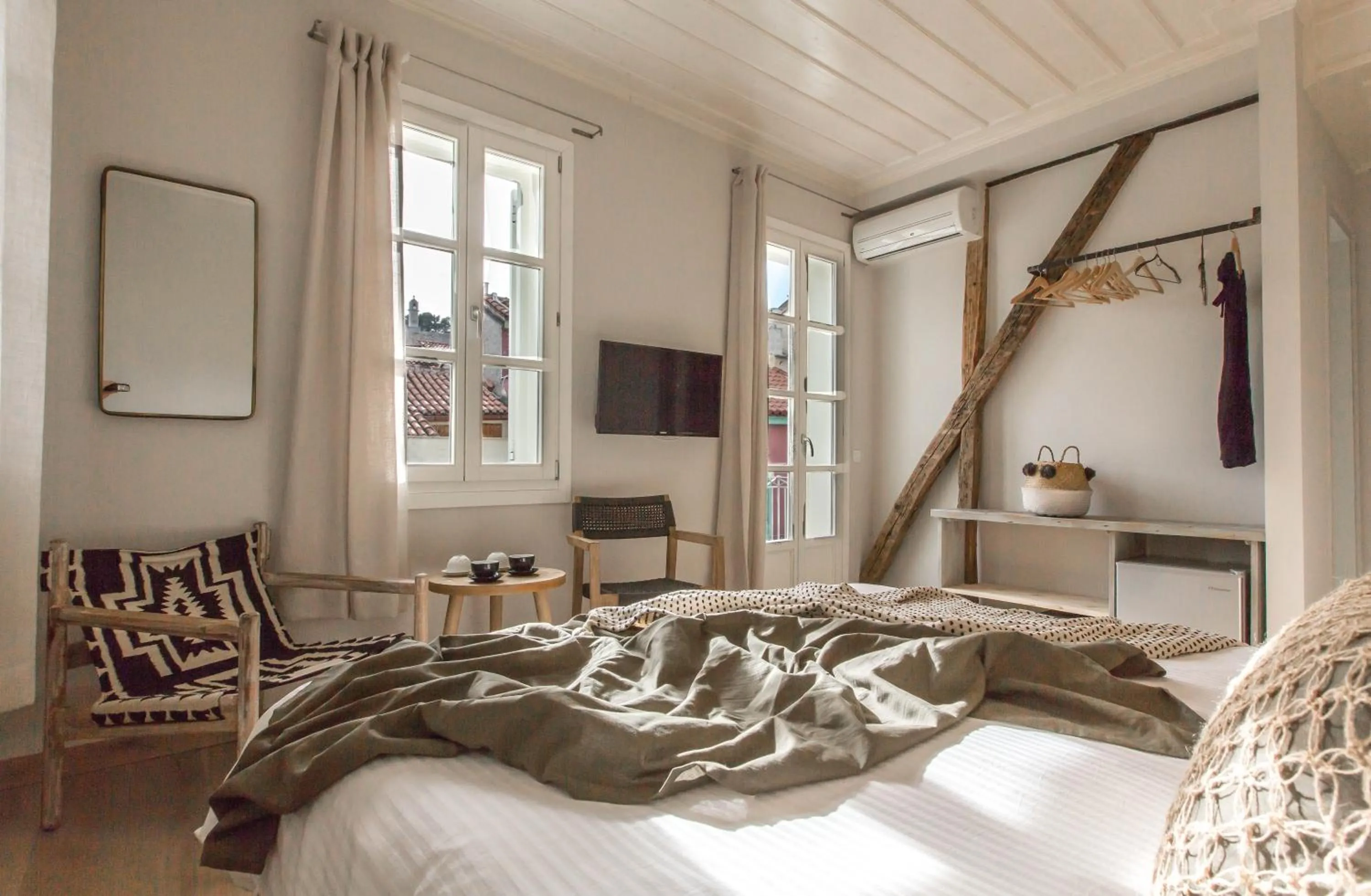 Photo of the whole room, Bed in Amymone Suites