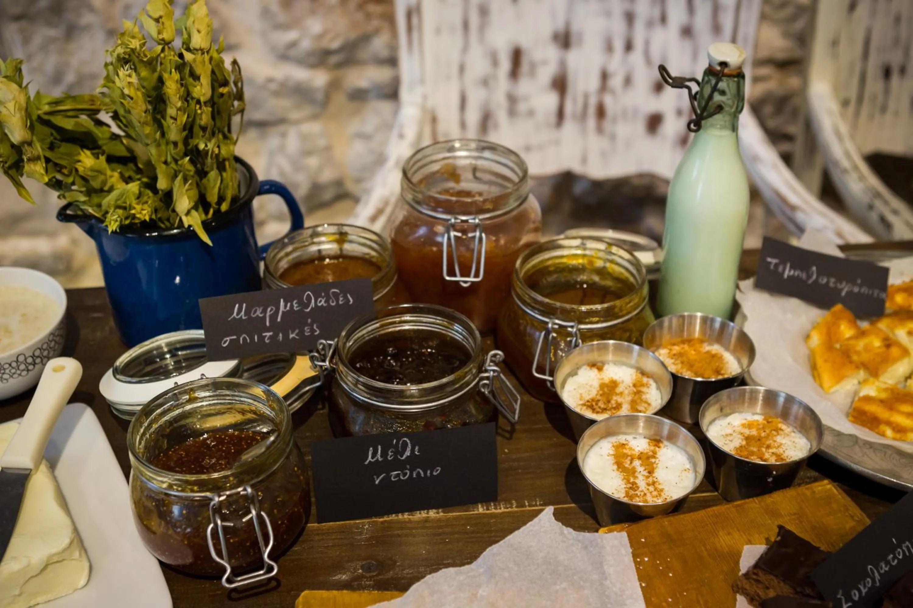 Breakfast in Amymone Suites