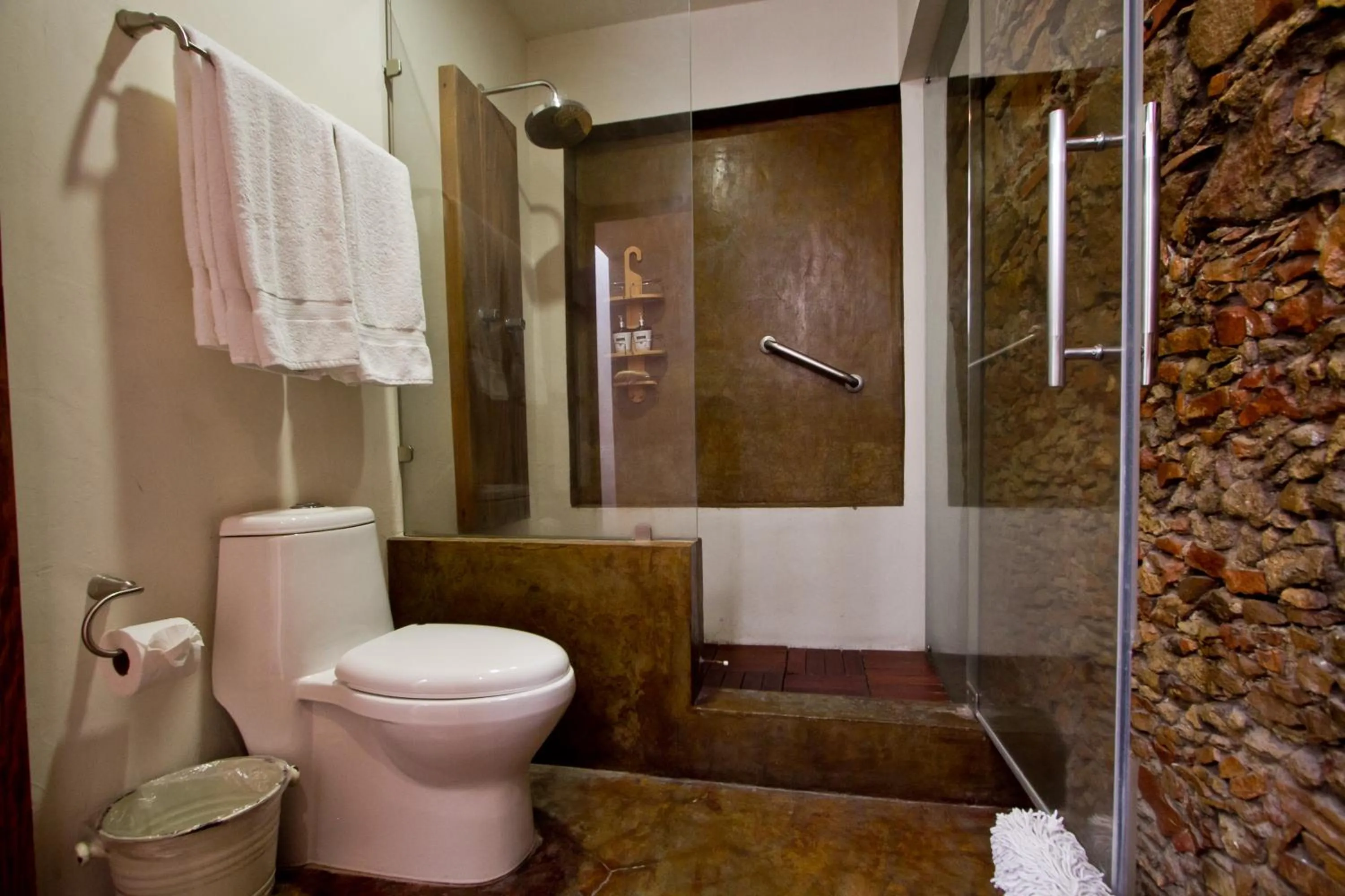 Bathroom in La Casa del Naranjo Hotel Boutique