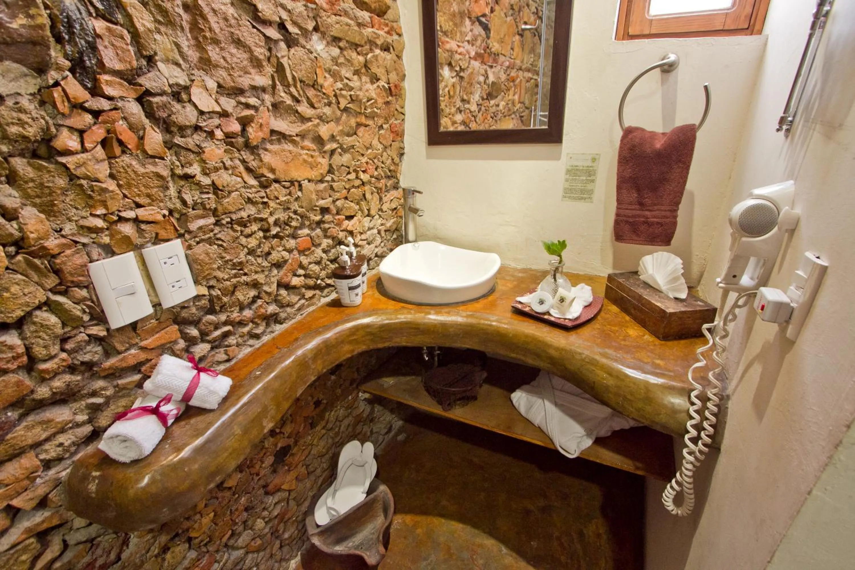 Bathroom in La Casa del Naranjo Hotel Boutique