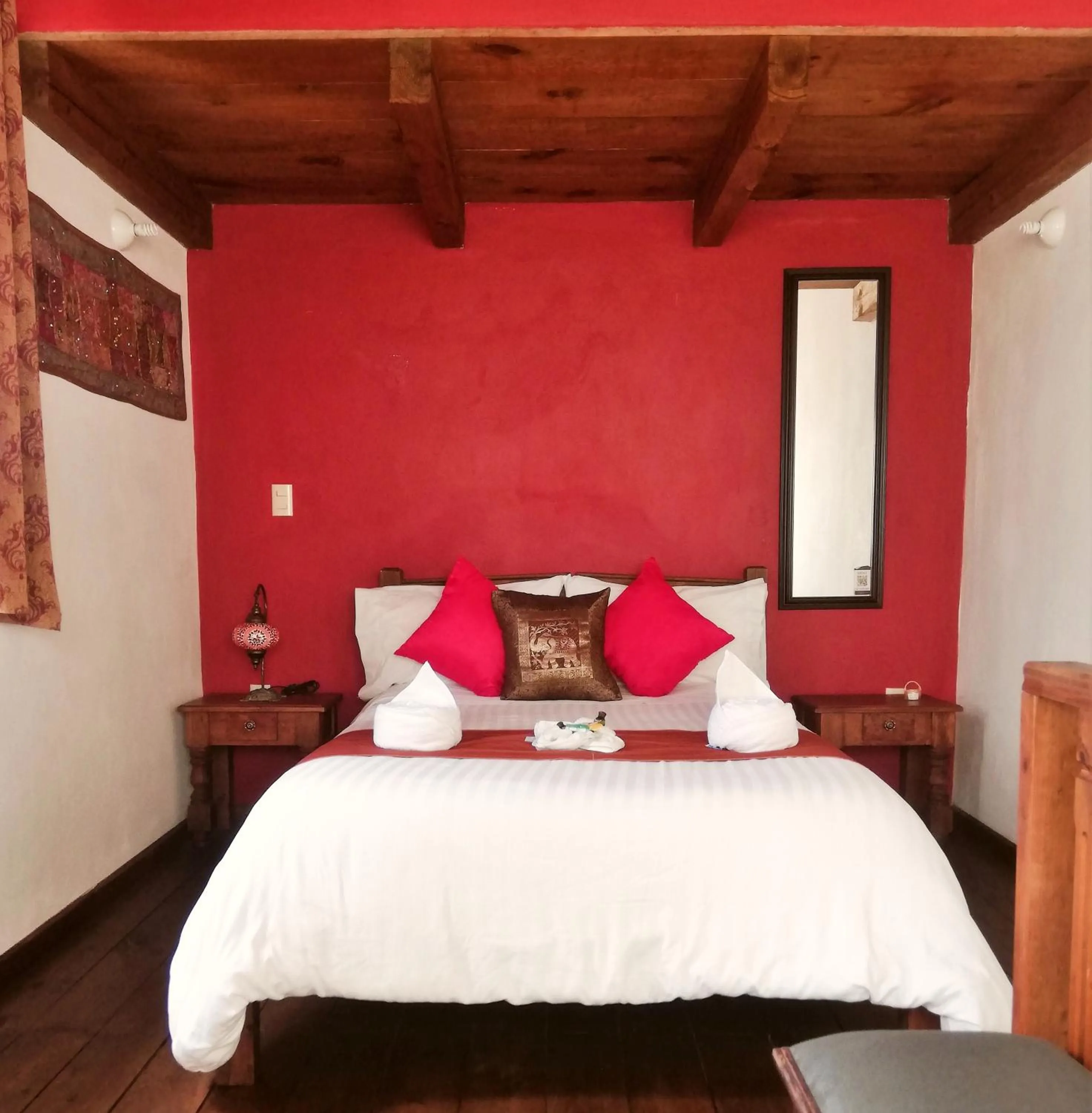 Bed in Ganesha Hotel