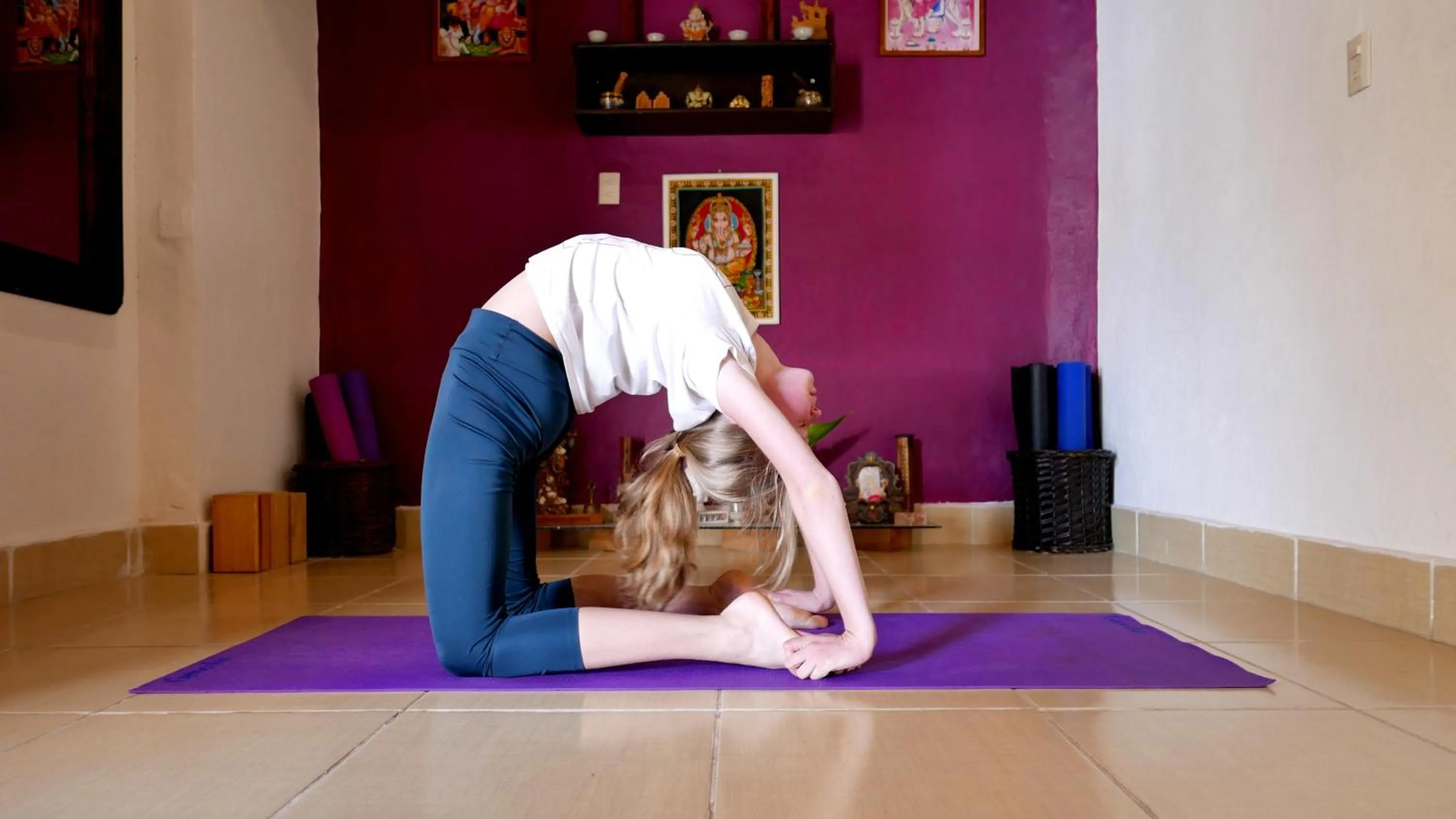 People in Ganesha Hotel