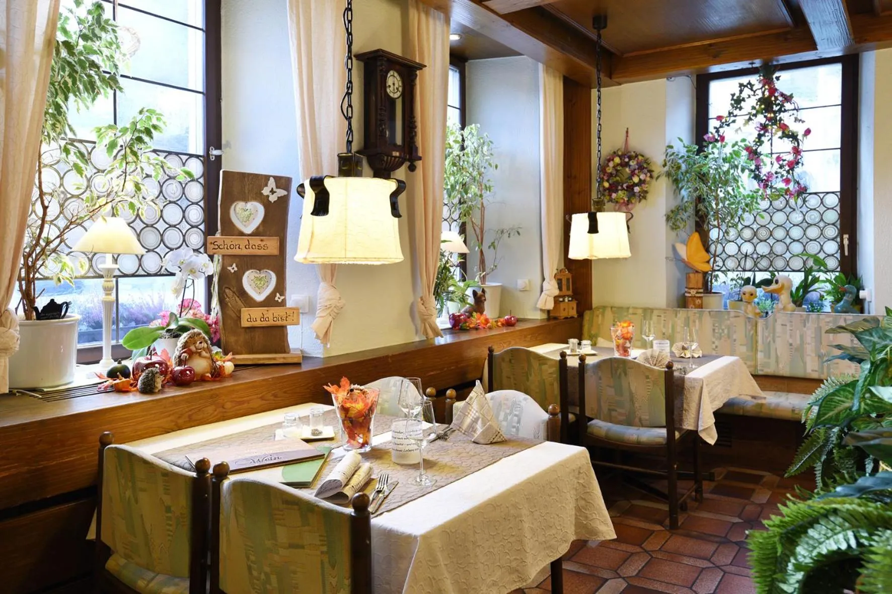 Restaurant/places to eat in Gasthof & Hotel Goldener Hirsch