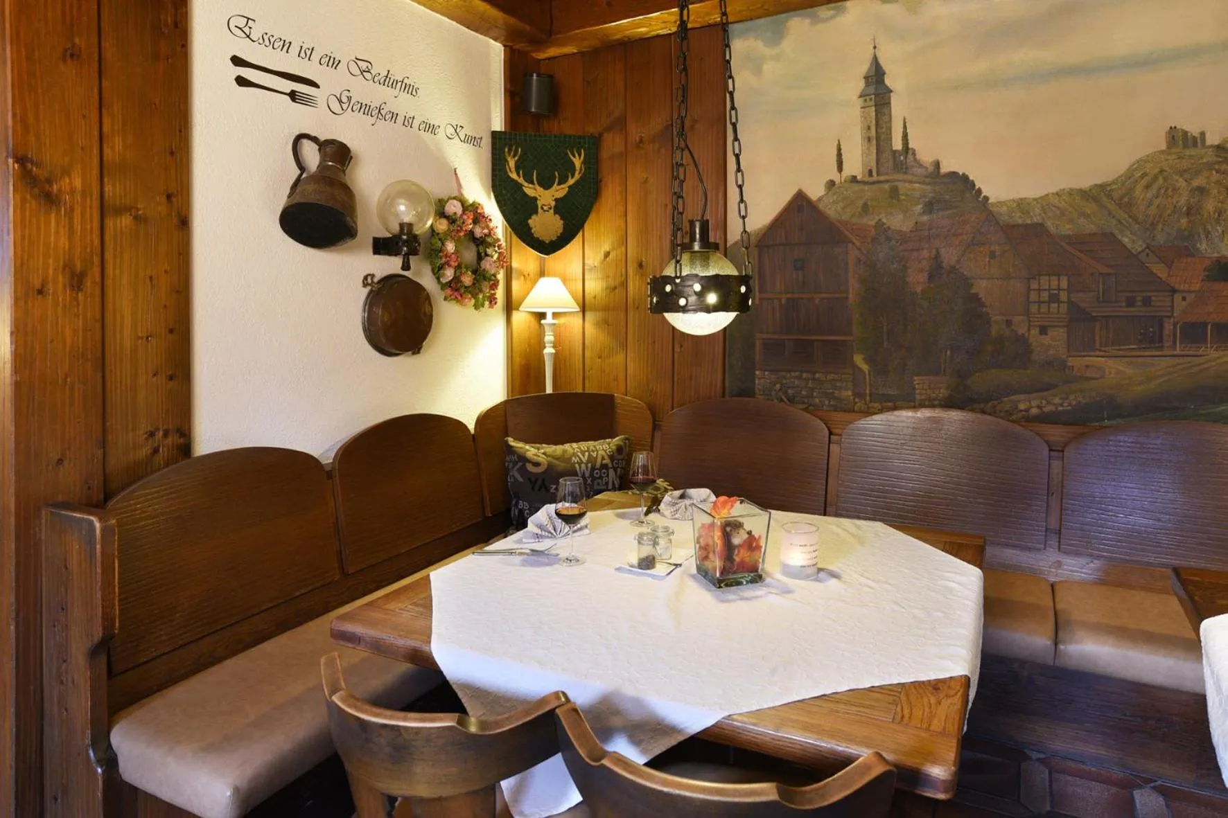 Restaurant/places to eat in Gasthof & Hotel Goldener Hirsch