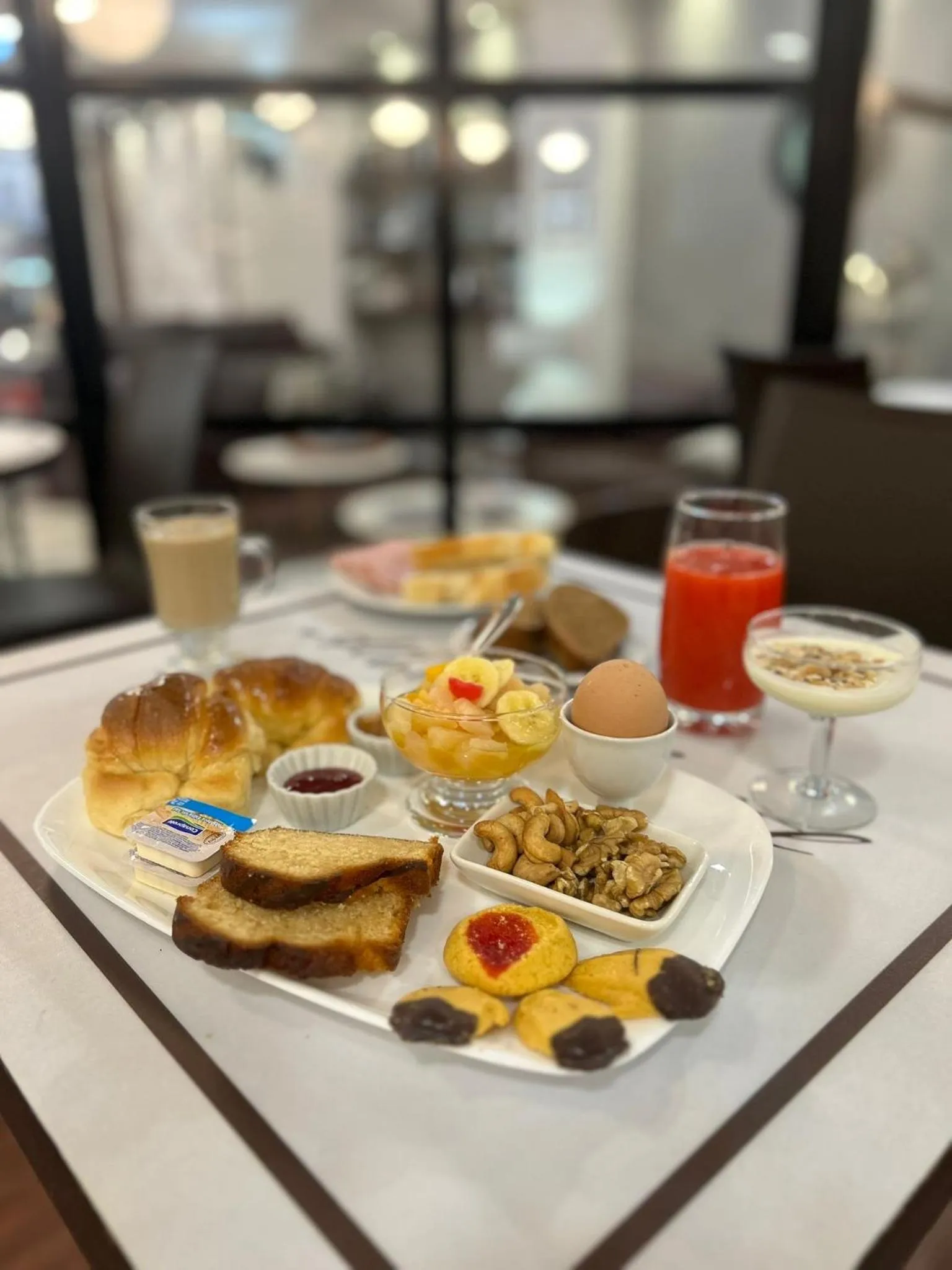 Breakfast in Hotel Alvear