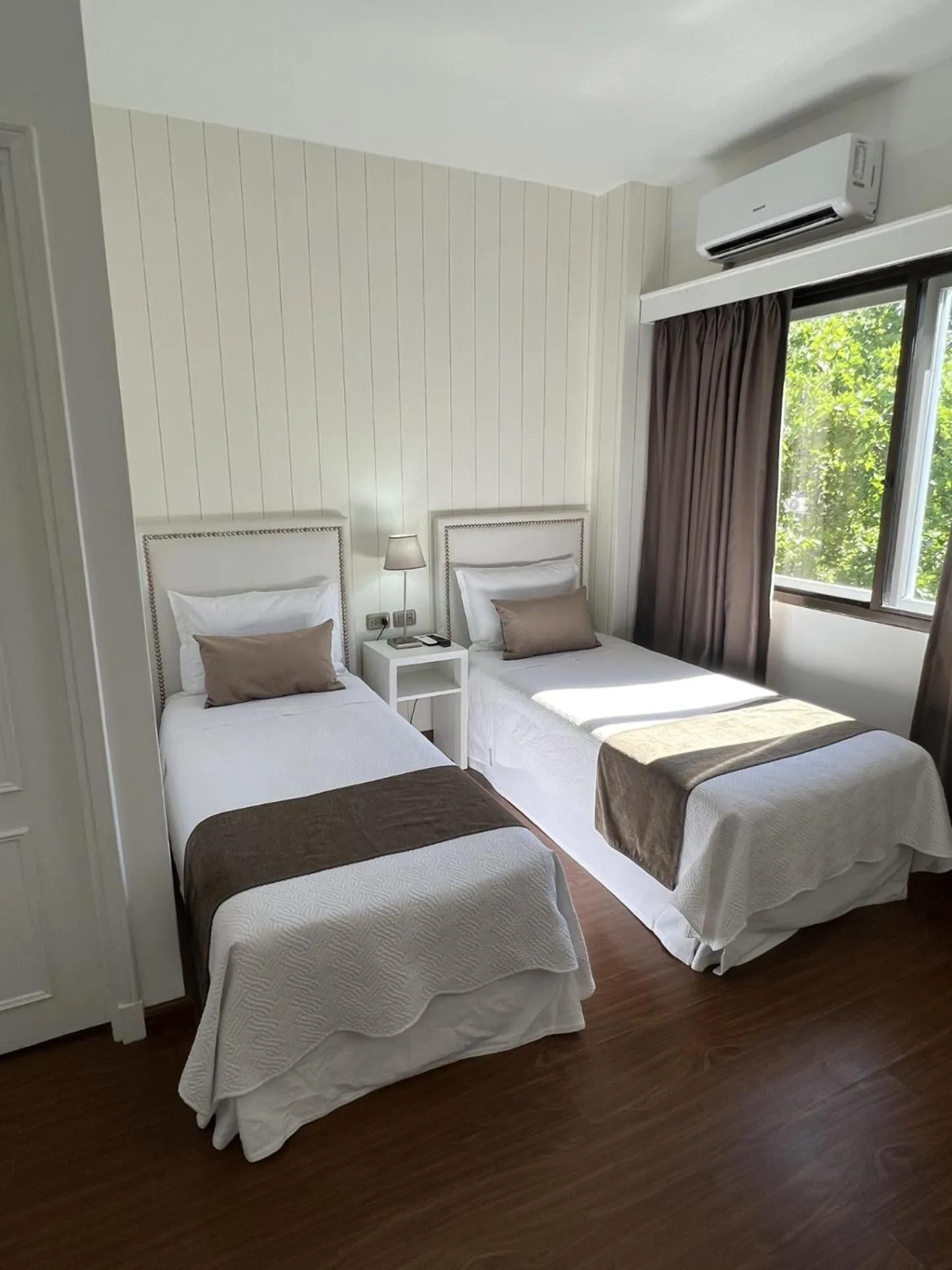 Property building, Bed in Hotel Alvear