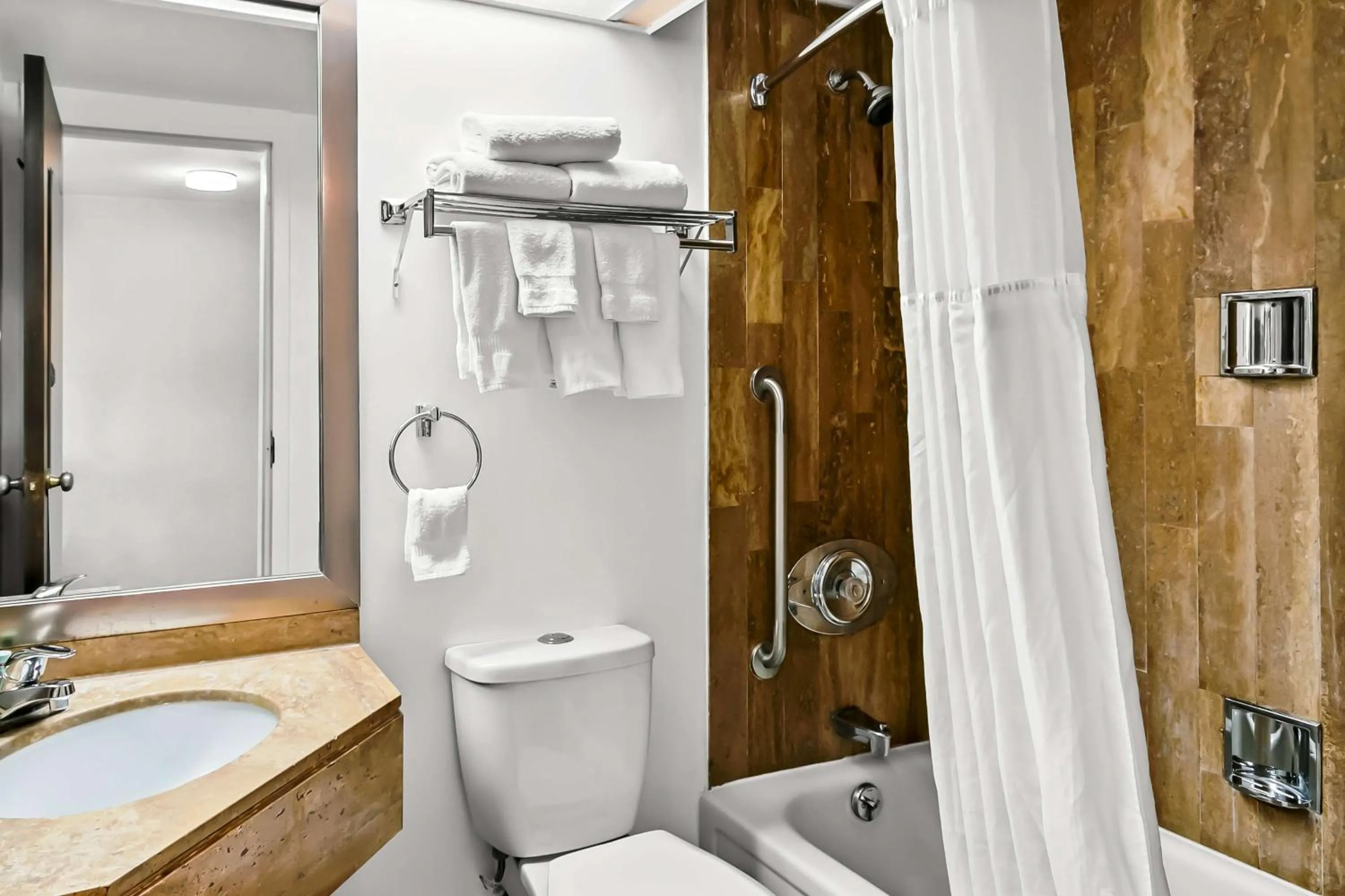 Bathroom in Best Western Downtown Sudbury