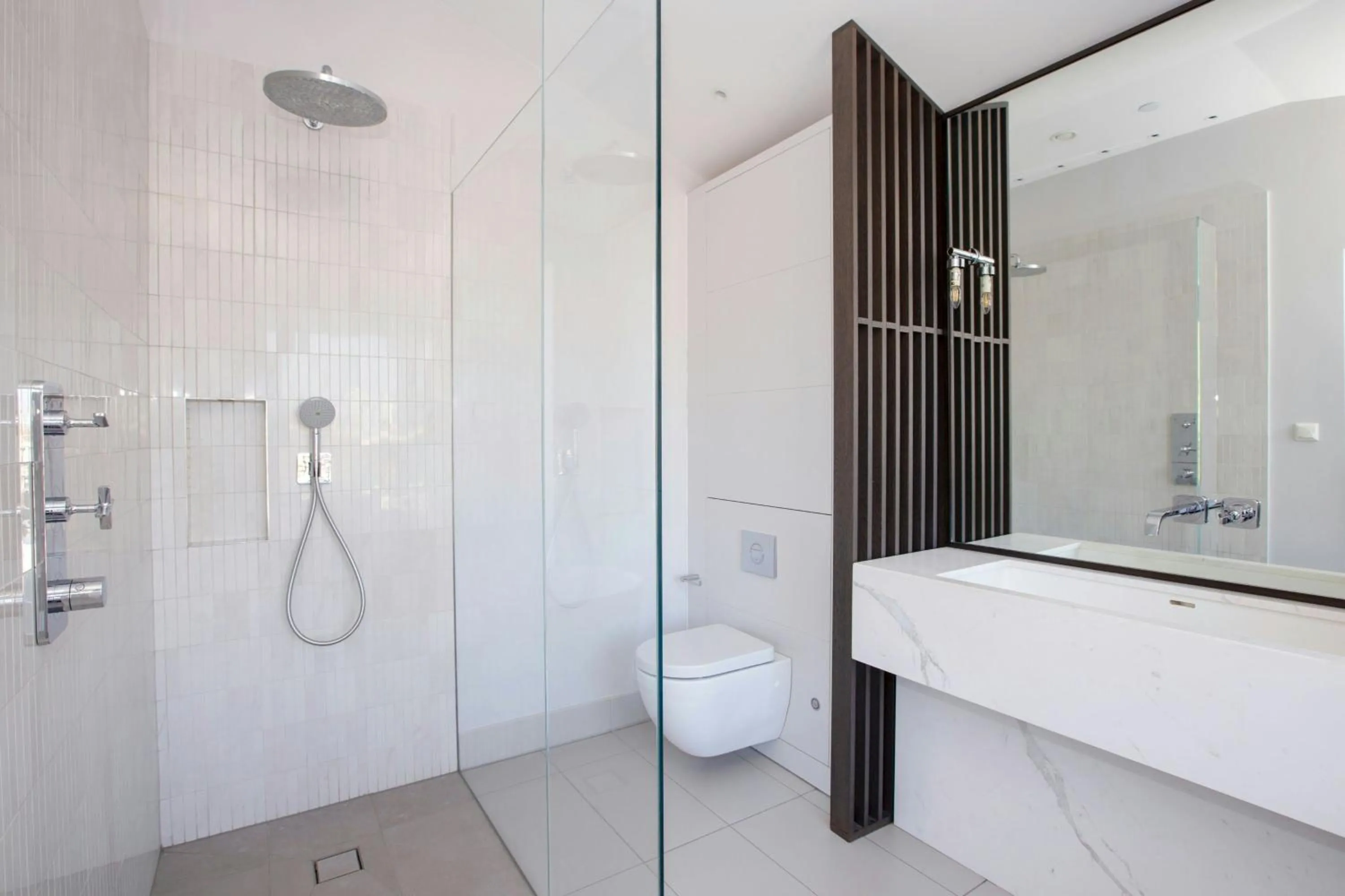 Bathroom in Sonder by Marriott Bonvoy Museum House Apartments British Museum