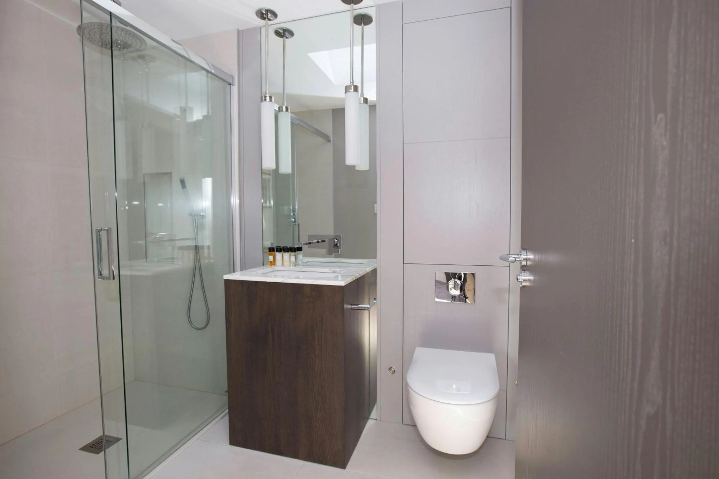 Bathroom in Sonder by Marriott Bonvoy Museum House Apartments British Museum