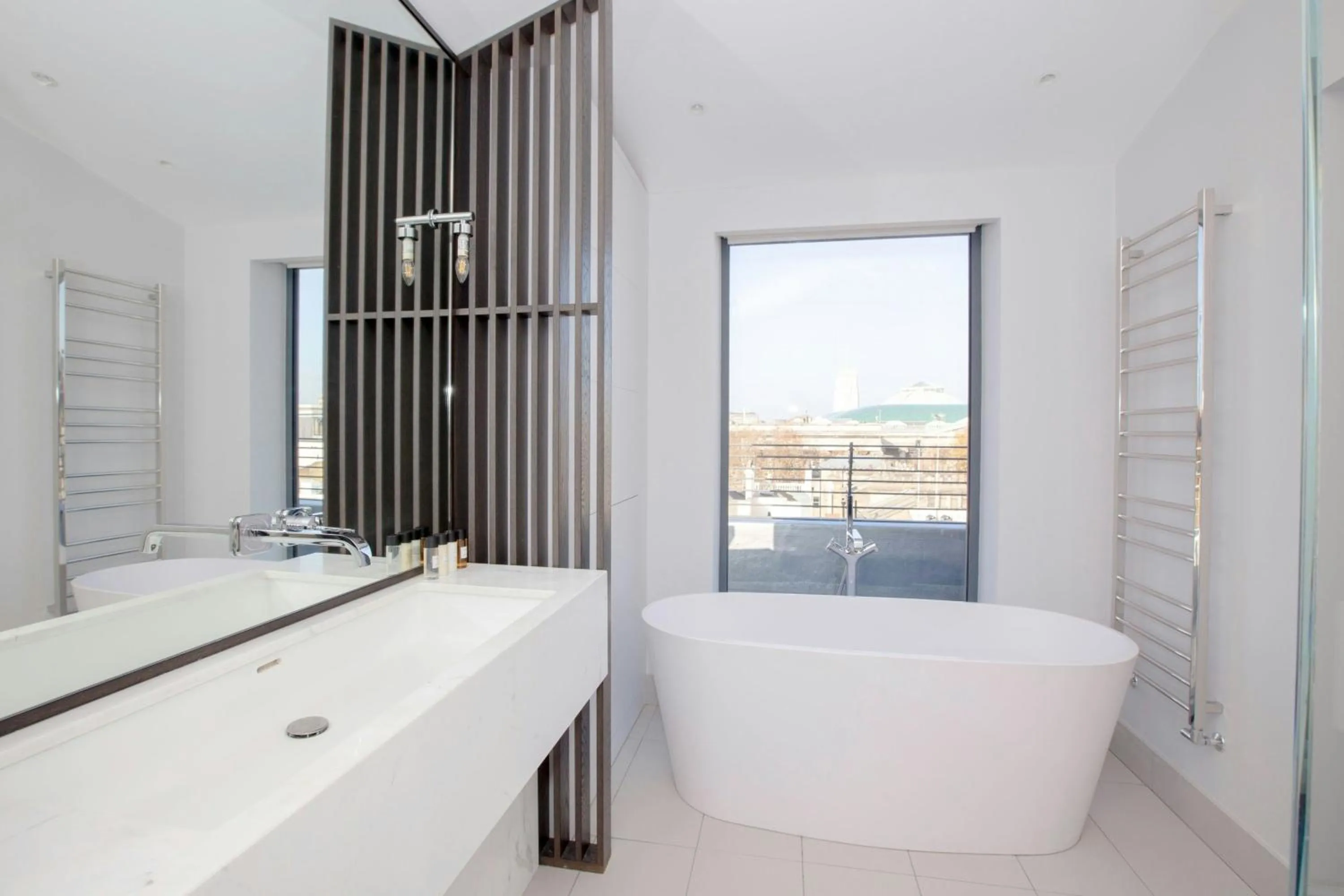 Bathroom in Sonder by Marriott Bonvoy Museum House Apartments British Museum