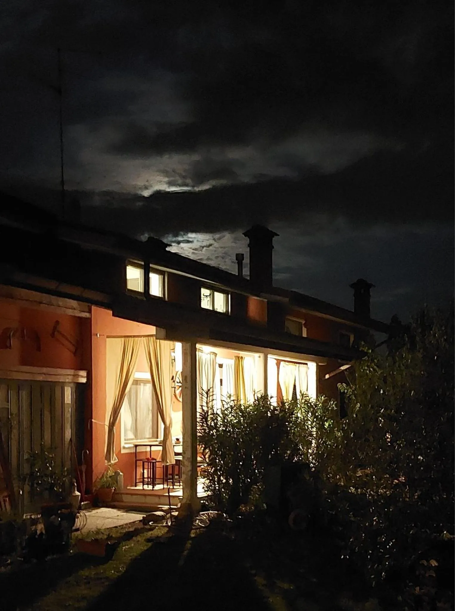 Property building in B&B Books & Bikes