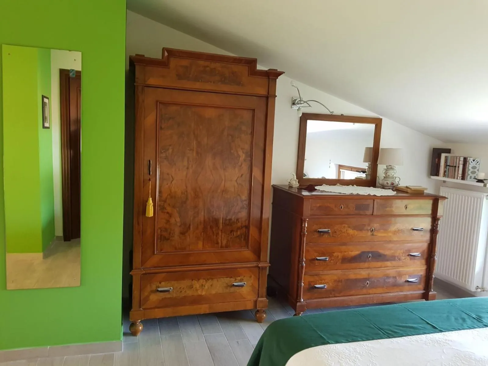 Bed in B&B Books & Bikes