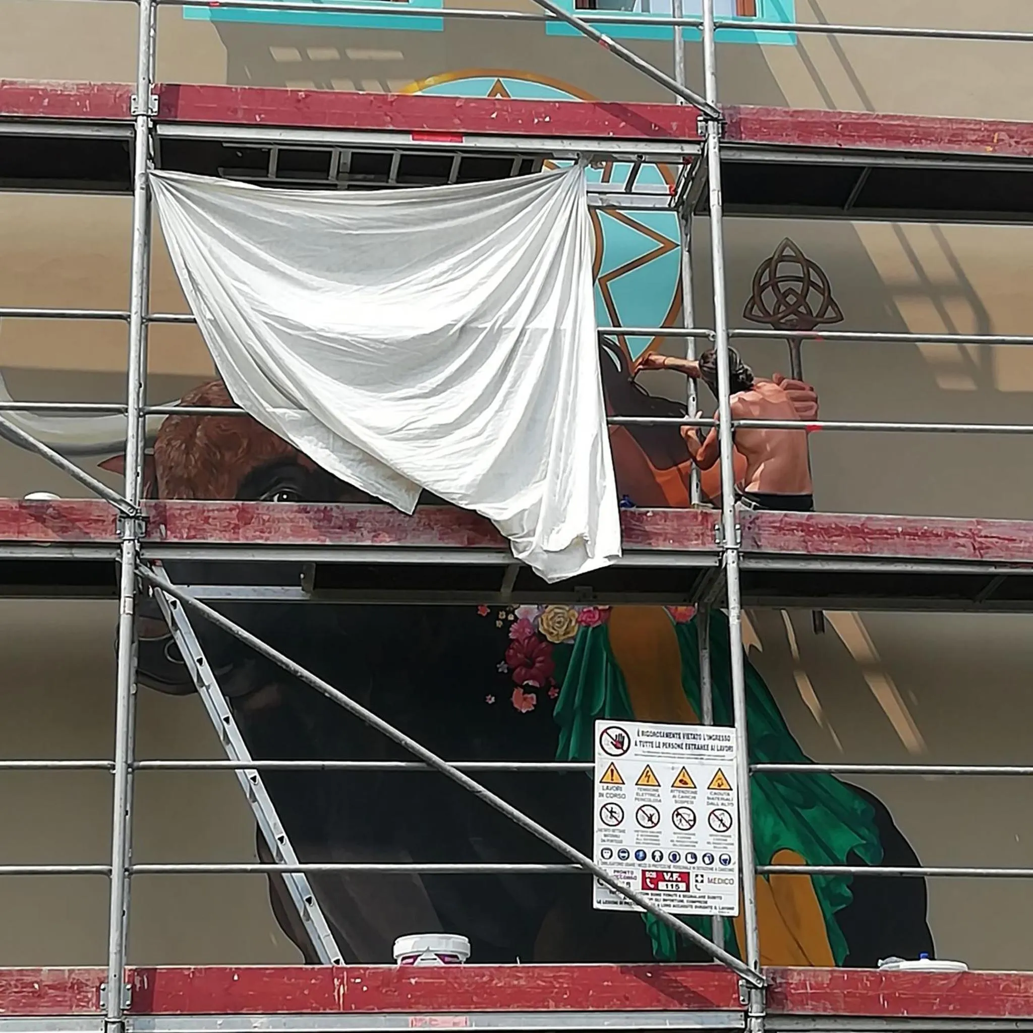 Property building in B&B Books & Bikes