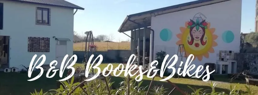 Garden in B&B Books & Bikes