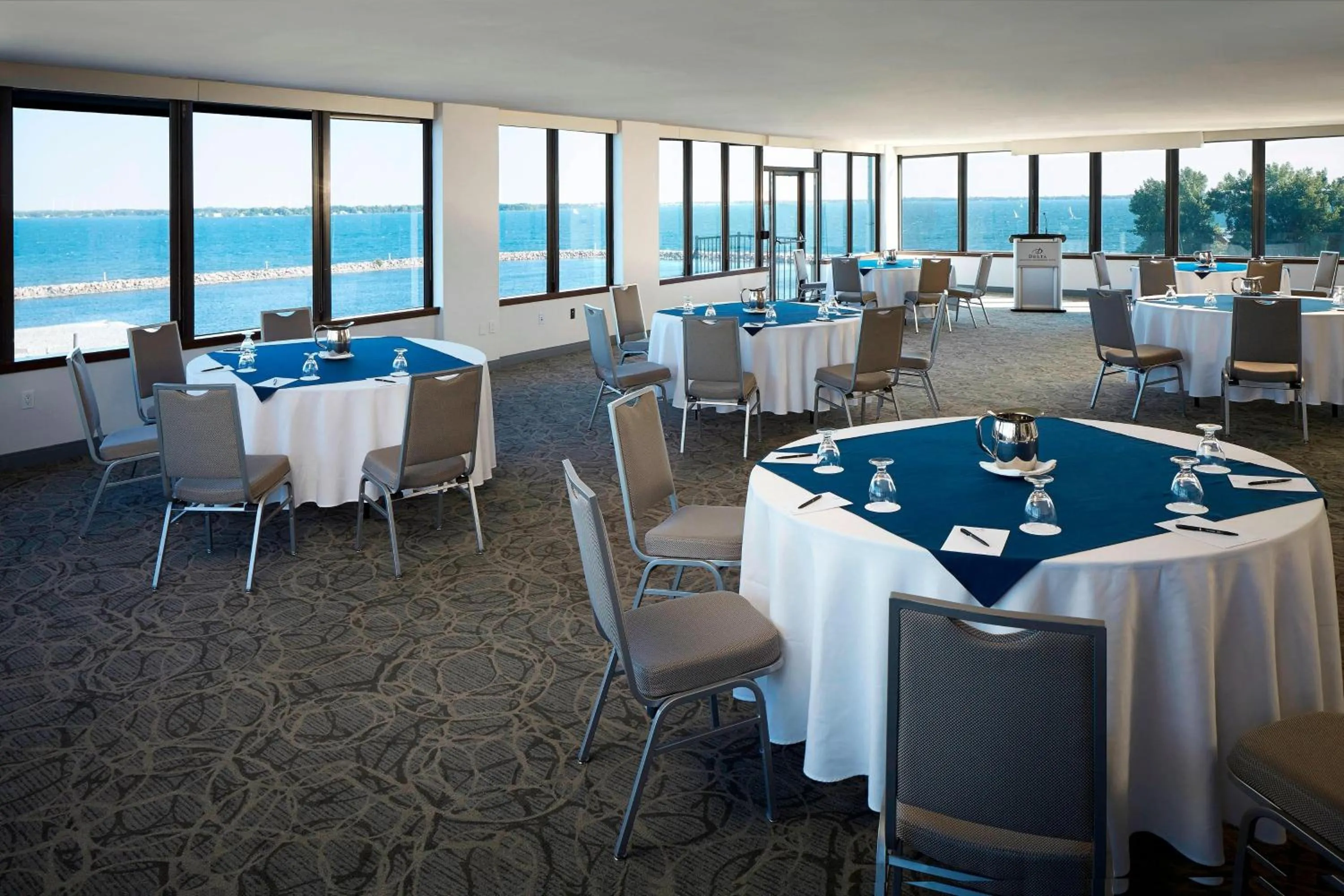 Meeting/conference room in Delta Hotels by Marriott Kingston Waterfront