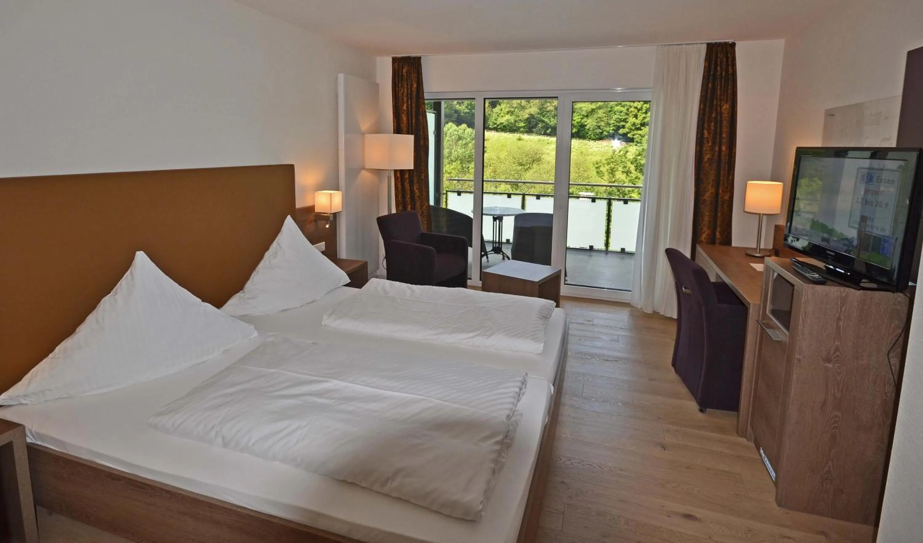 Photo of the whole room, Bed in Hotel Spechtshaardt