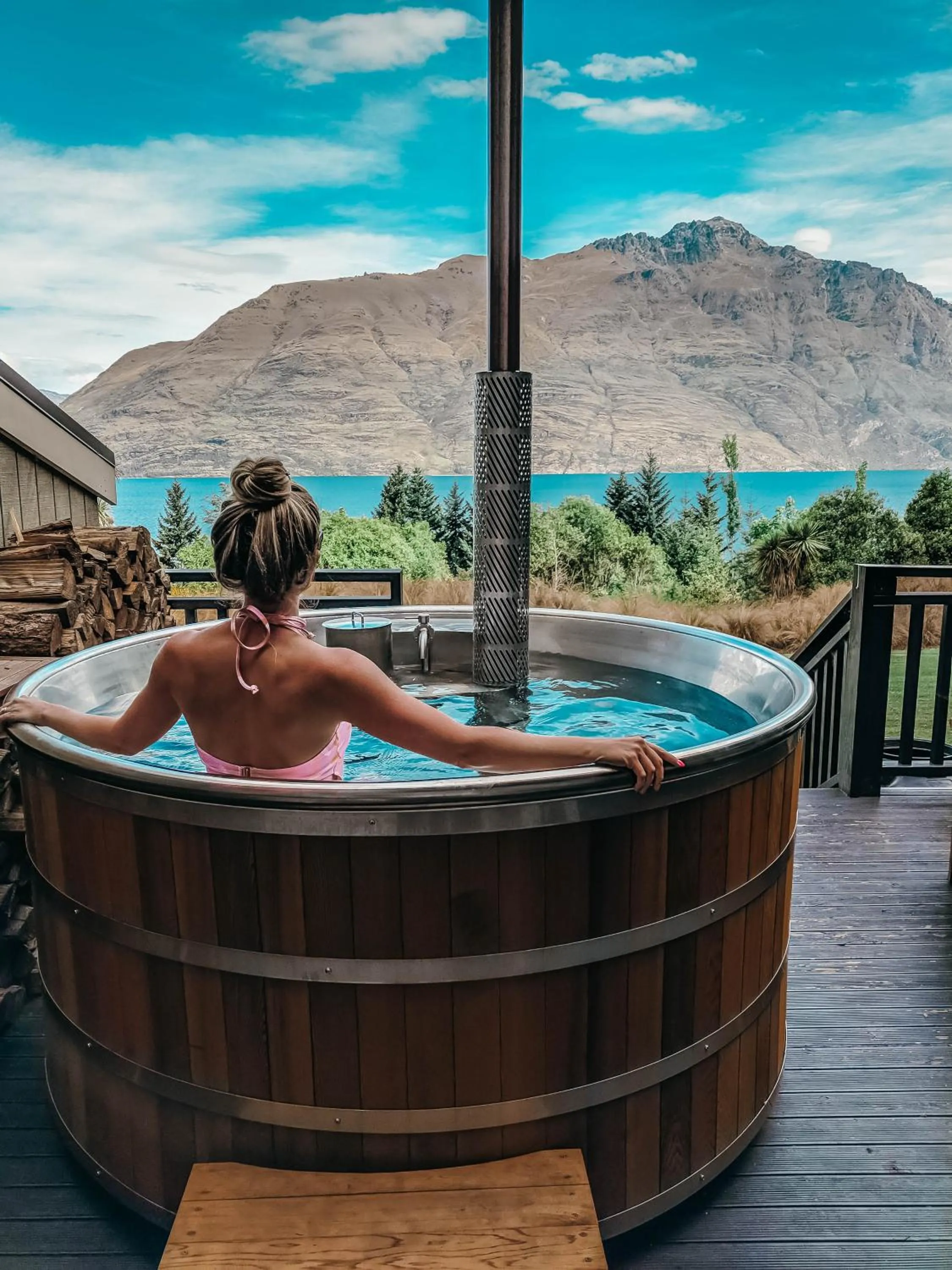 Hot Tub in Hidden Lodge Queenstown