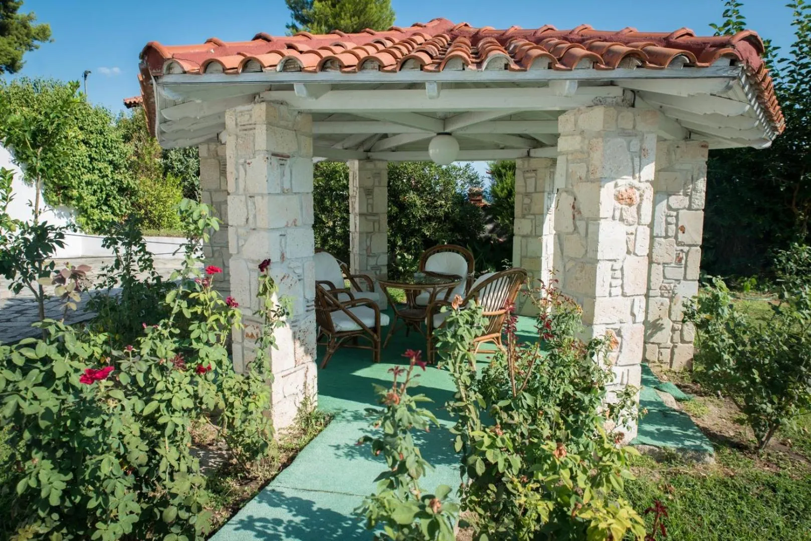 Garden in Halkidiki Palace