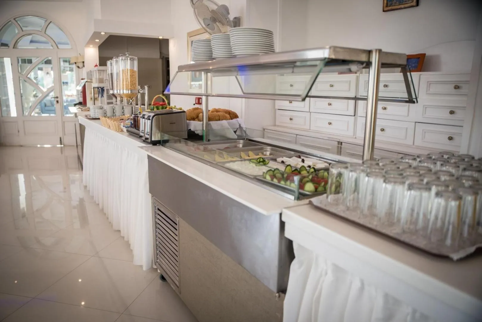 Restaurant/places to eat in Halkidiki Palace