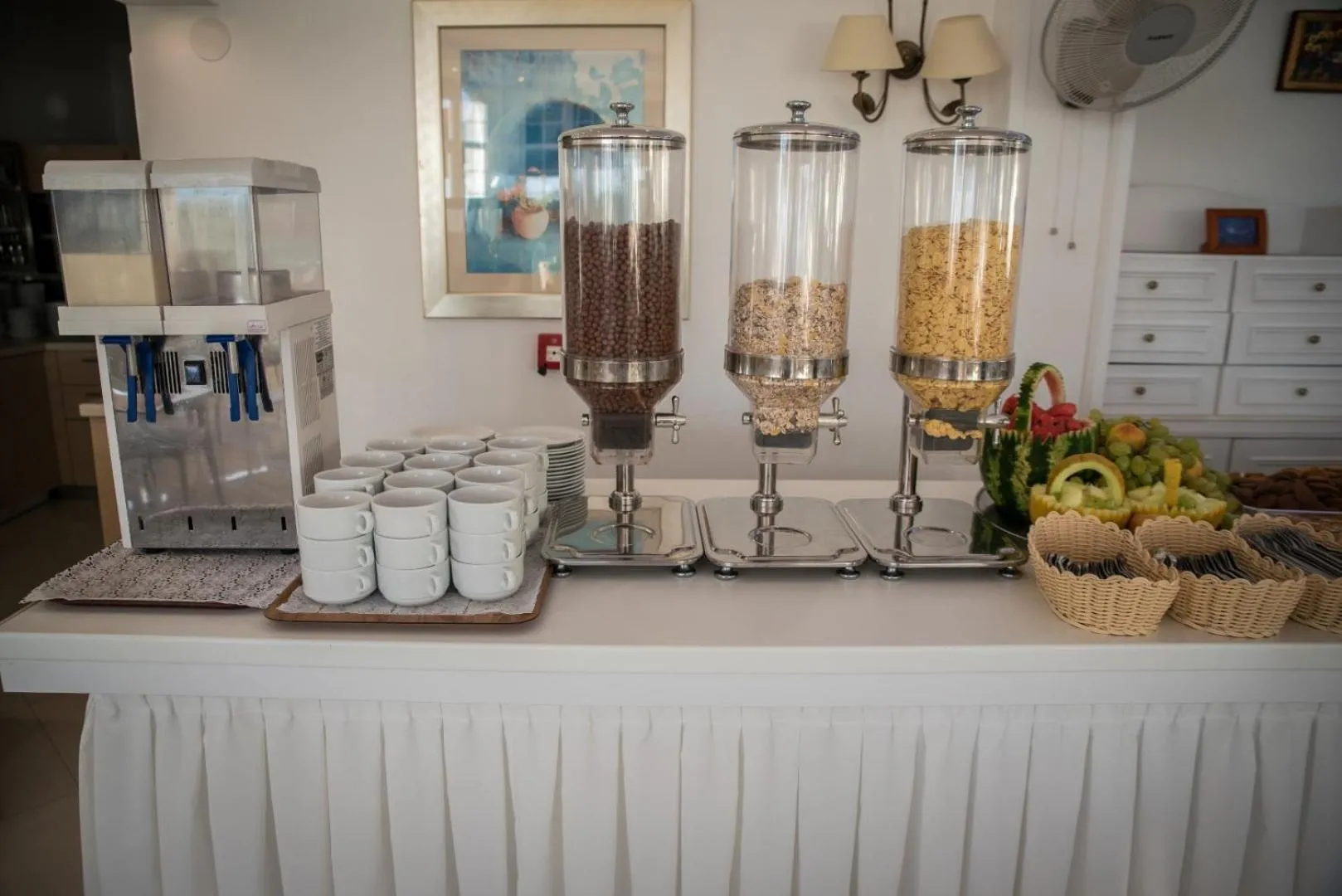 Restaurant/places to eat in Halkidiki Palace