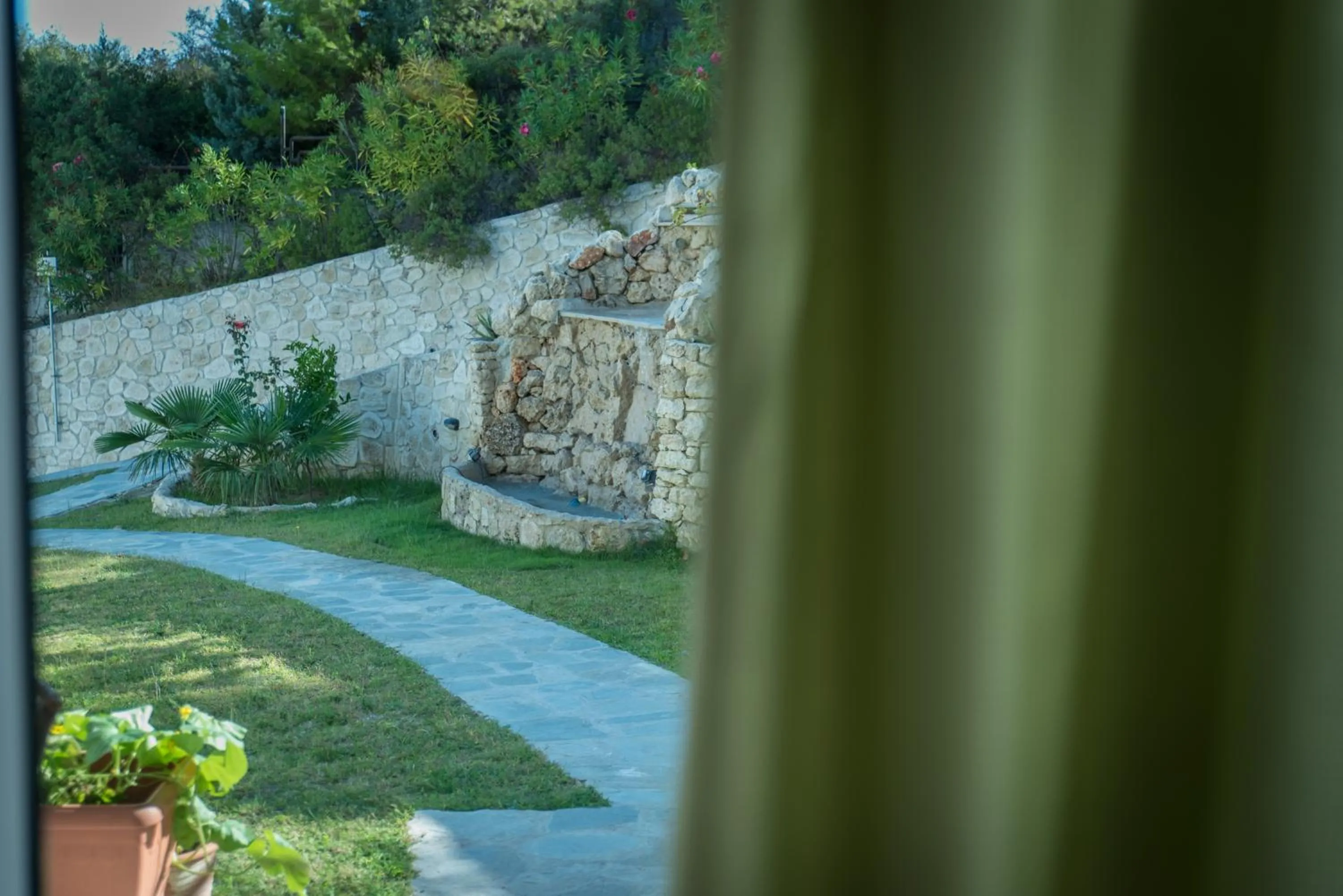 Garden in Halkidiki Palace