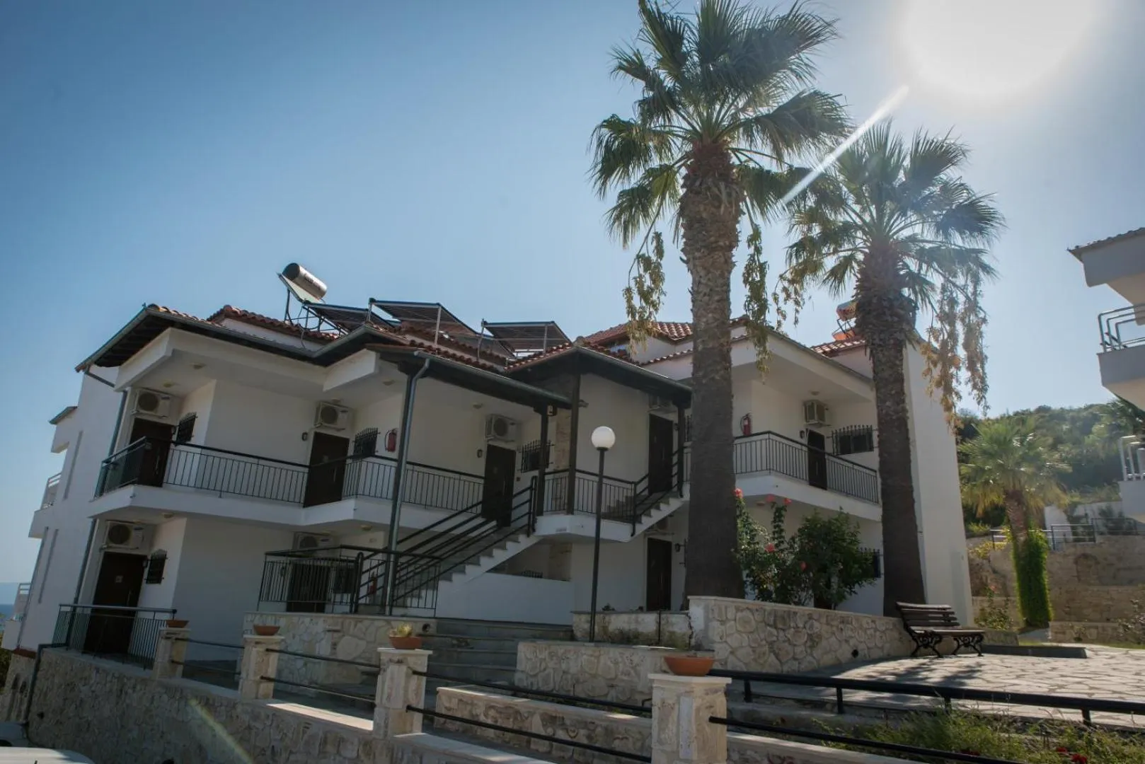 Property building in Halkidiki Palace