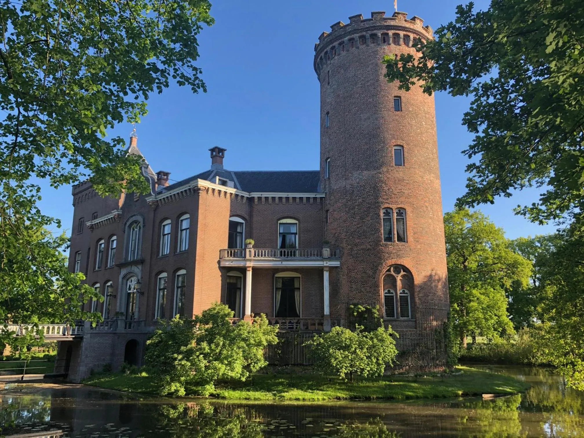 Property building in Kasteel Sterkenburg
