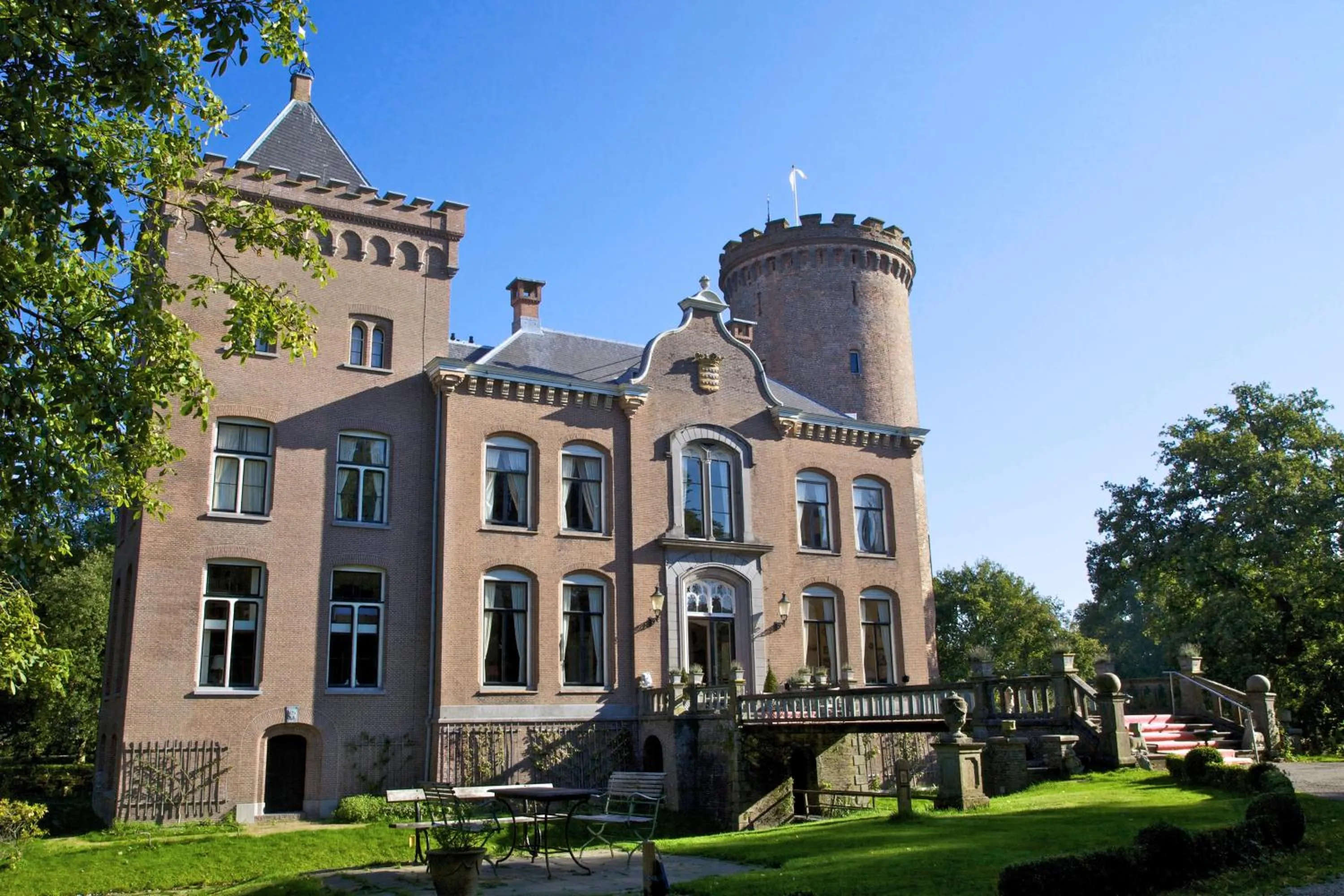 Property building in Kasteel Sterkenburg