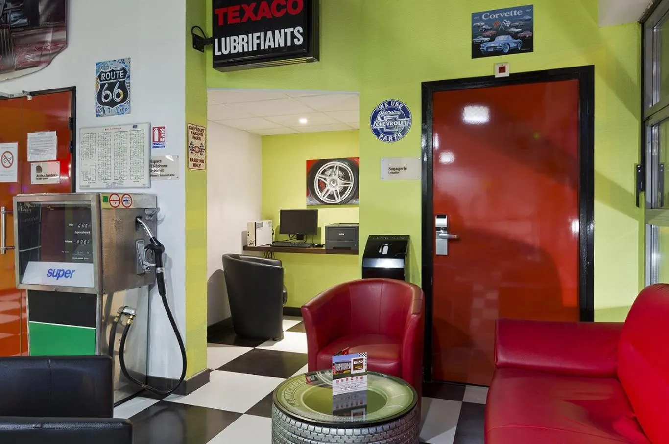 Breakfast in Enzo Hotels Thionville by Kyriad Direct