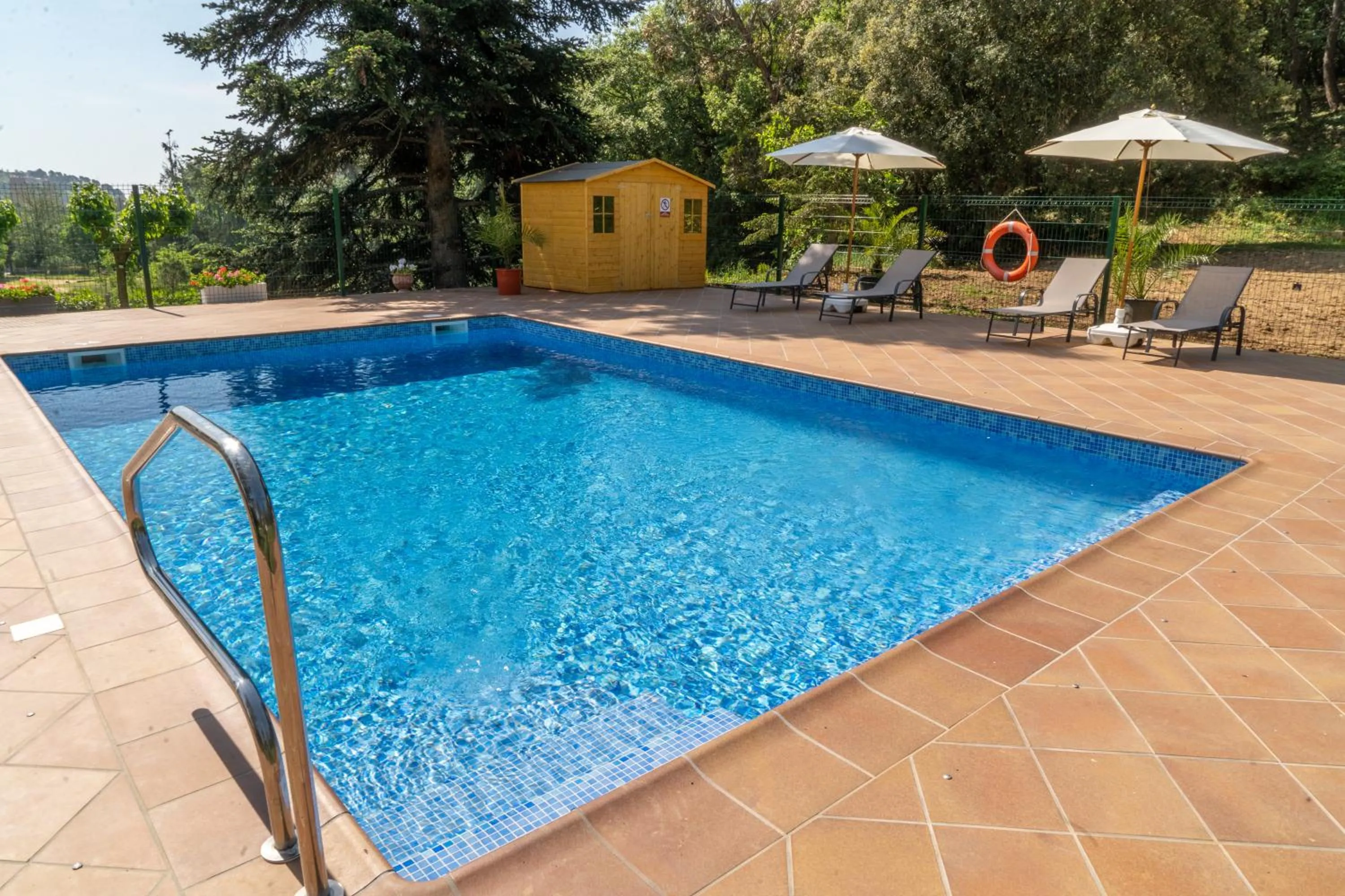 Swimming pool in Can Rosich