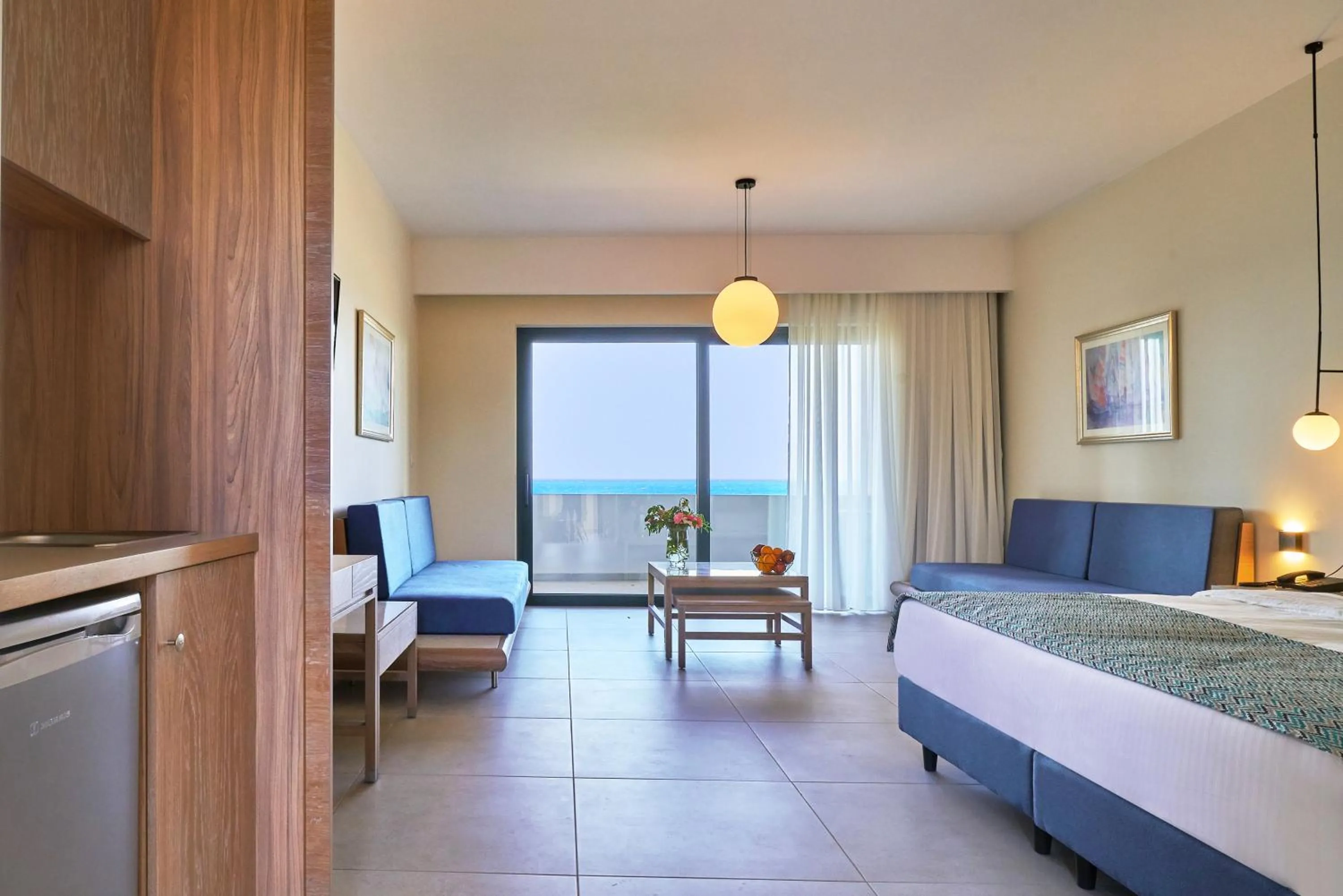 Photo of the whole room, Bed in Silver Beach Hotel & Apartments