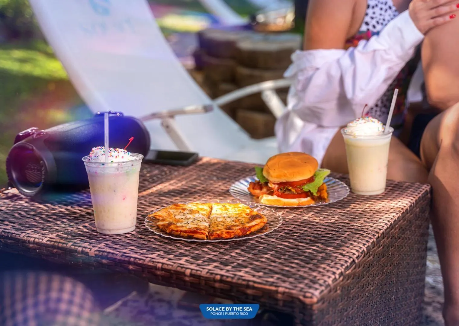 Food and drinks in Solace by the Sea