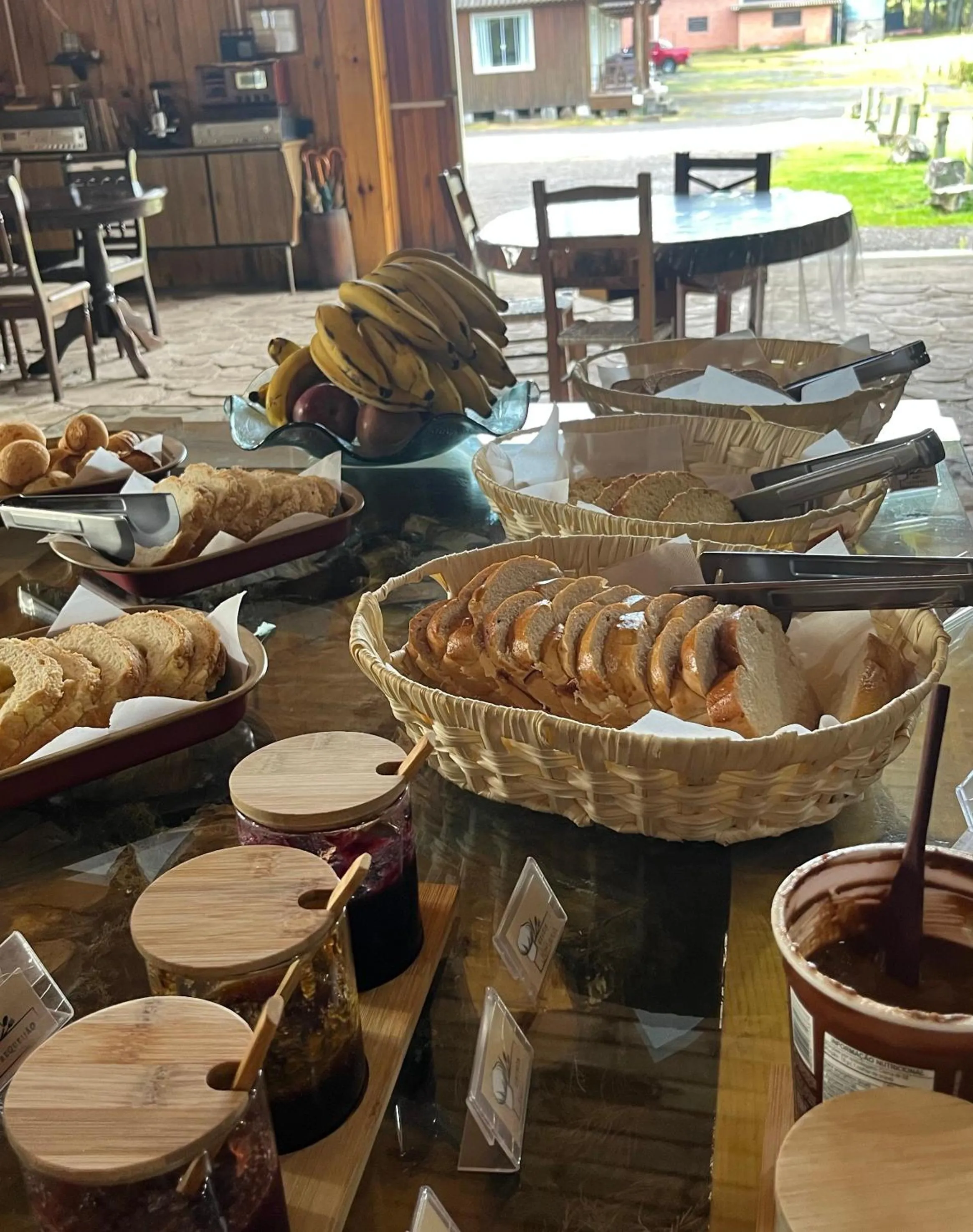 Breakfast in Pousada Recanto do Lago