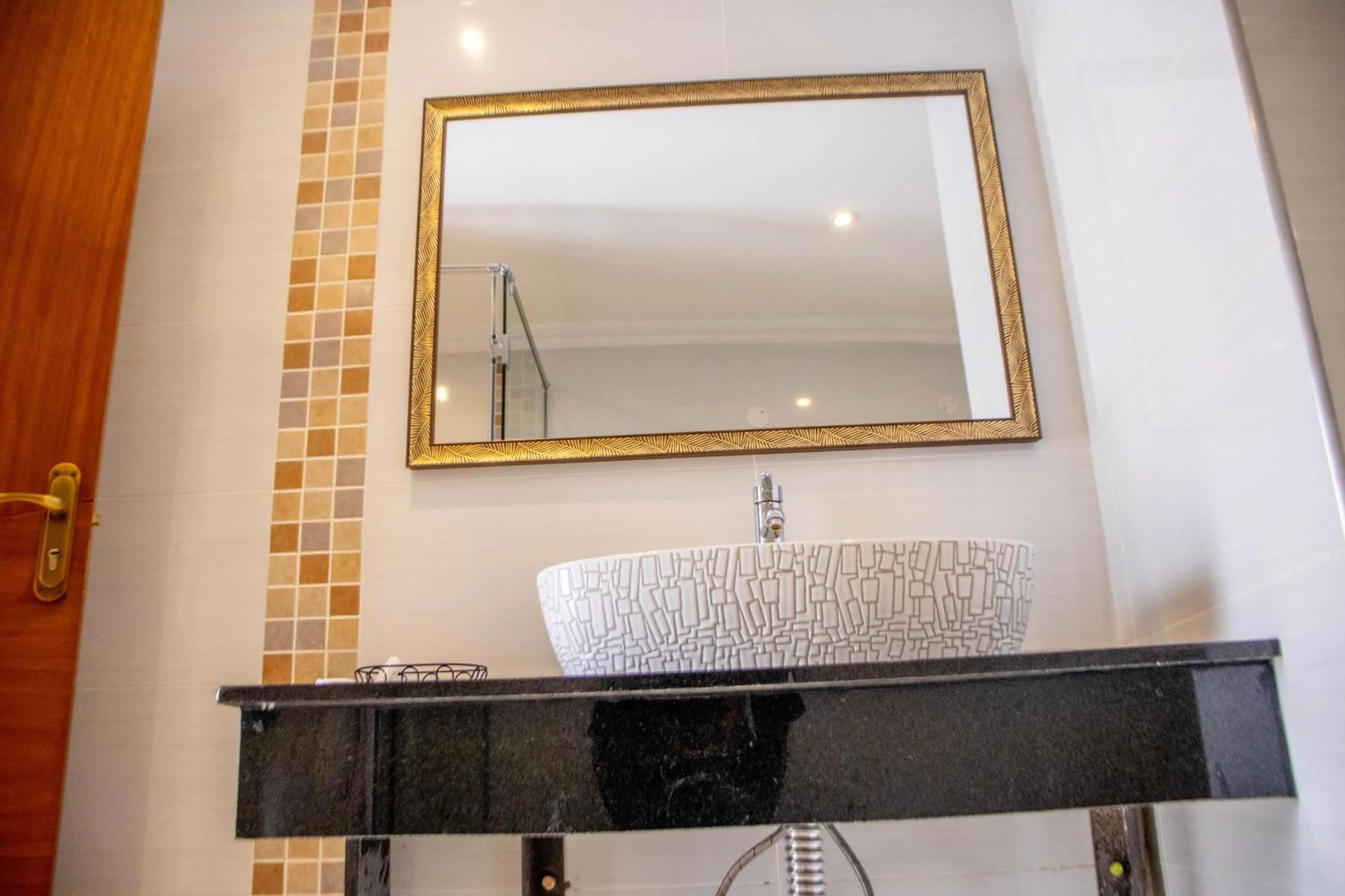 Bathroom in Mara Frontier Hotel