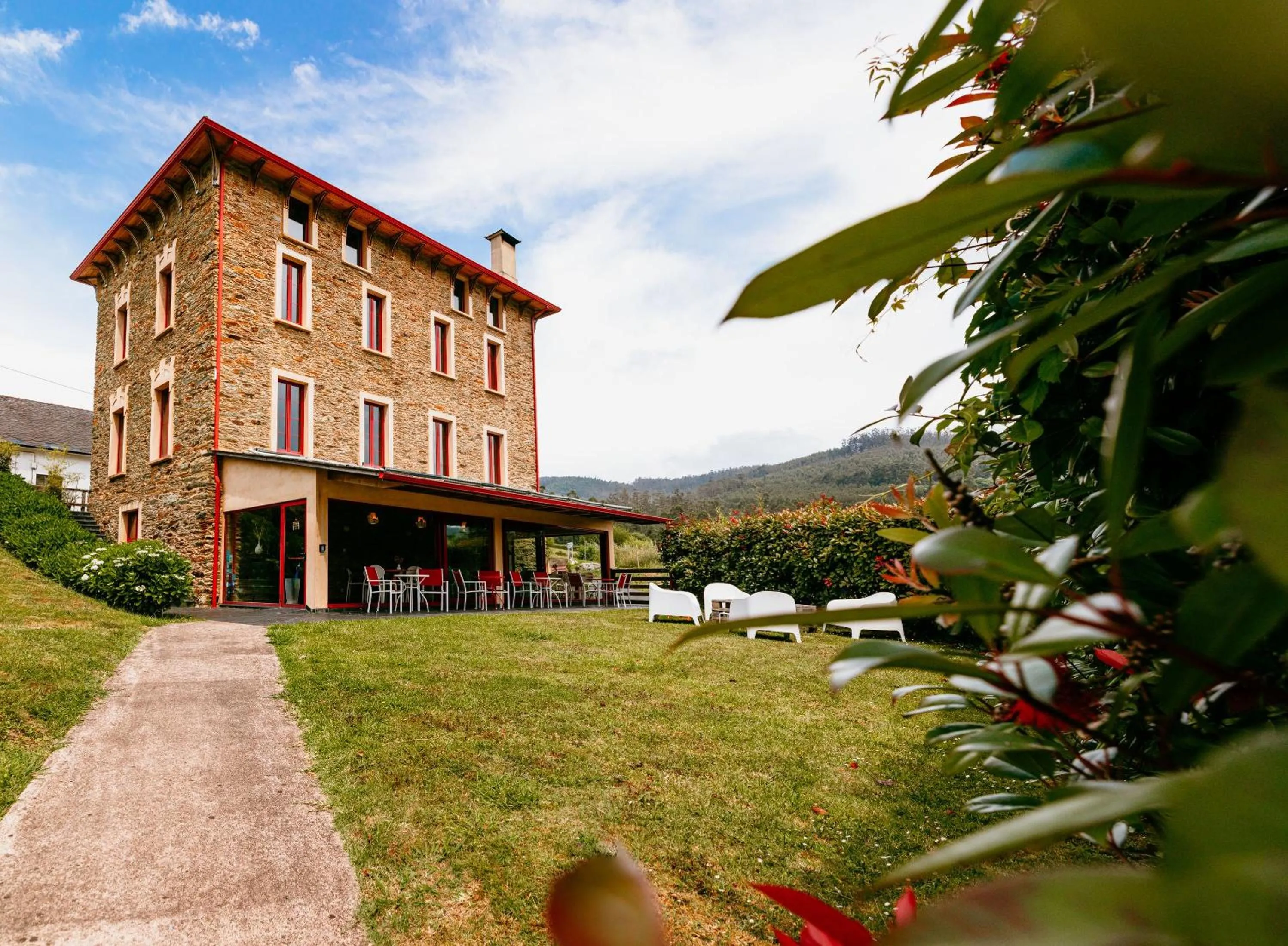 Property building in Hotel El Castaño Dormilón