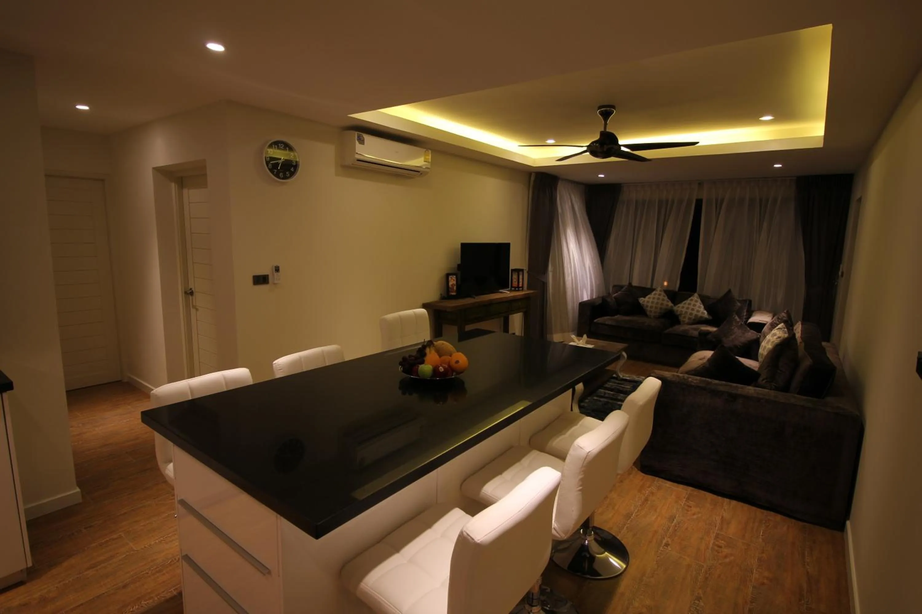 Living room in Baan Seaview Holiday Villas