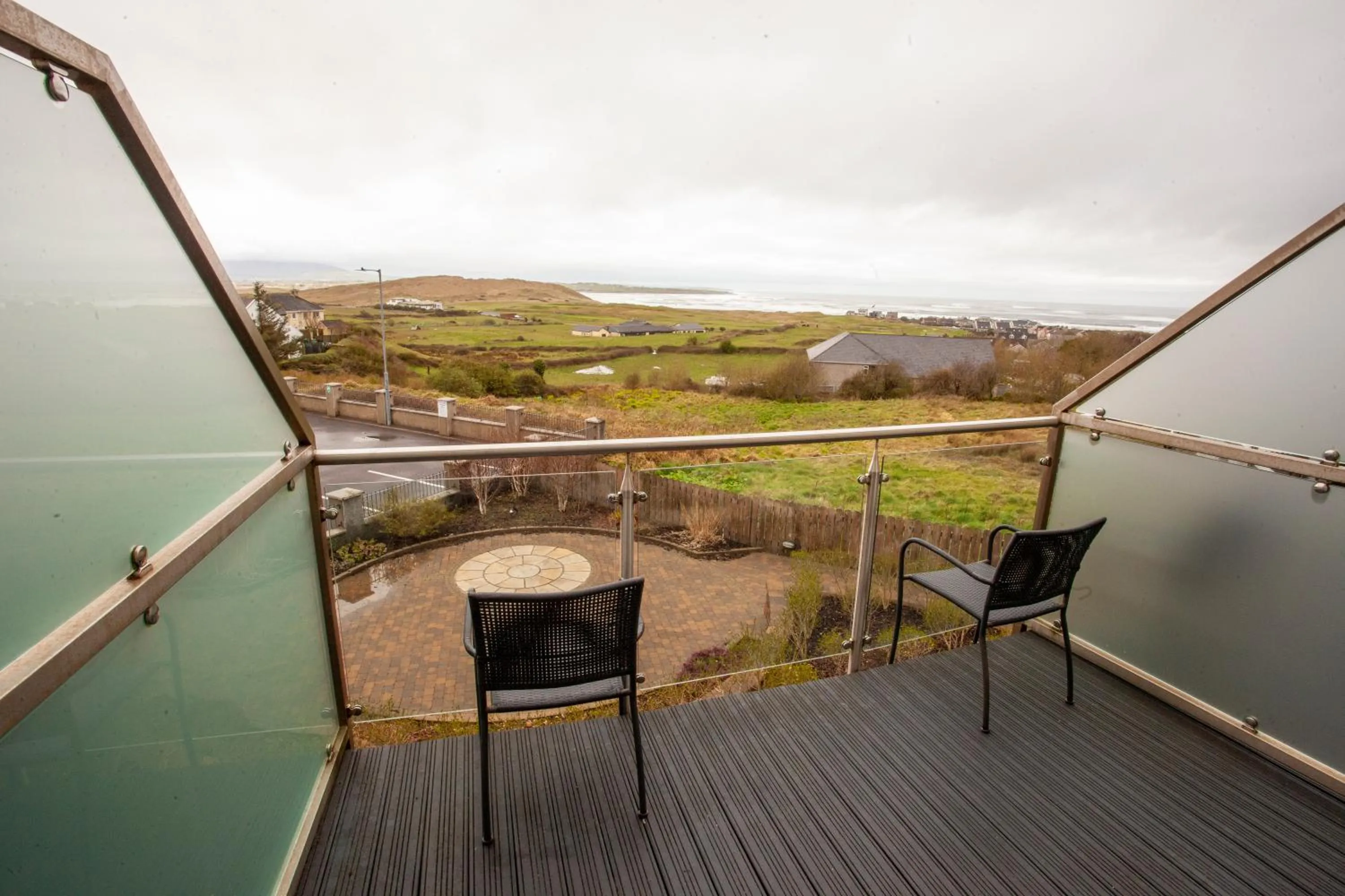 Strandhill Lodge and Suites Boutique Hotel