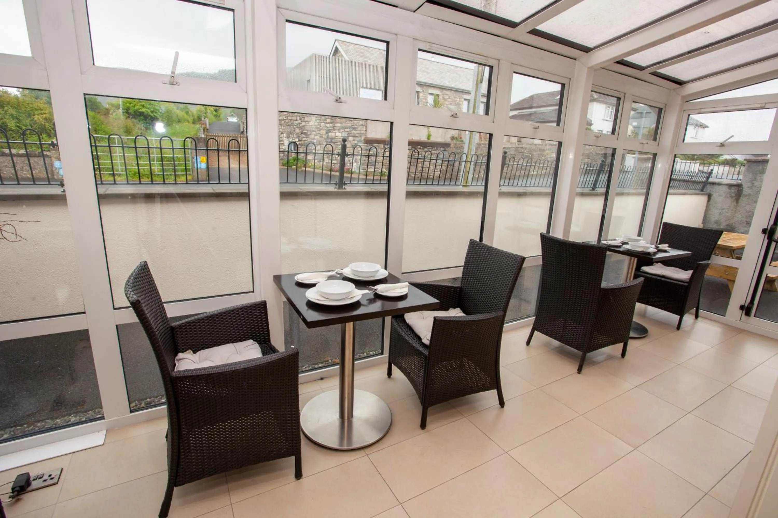 Strandhill Lodge and Suites Boutique Hotel