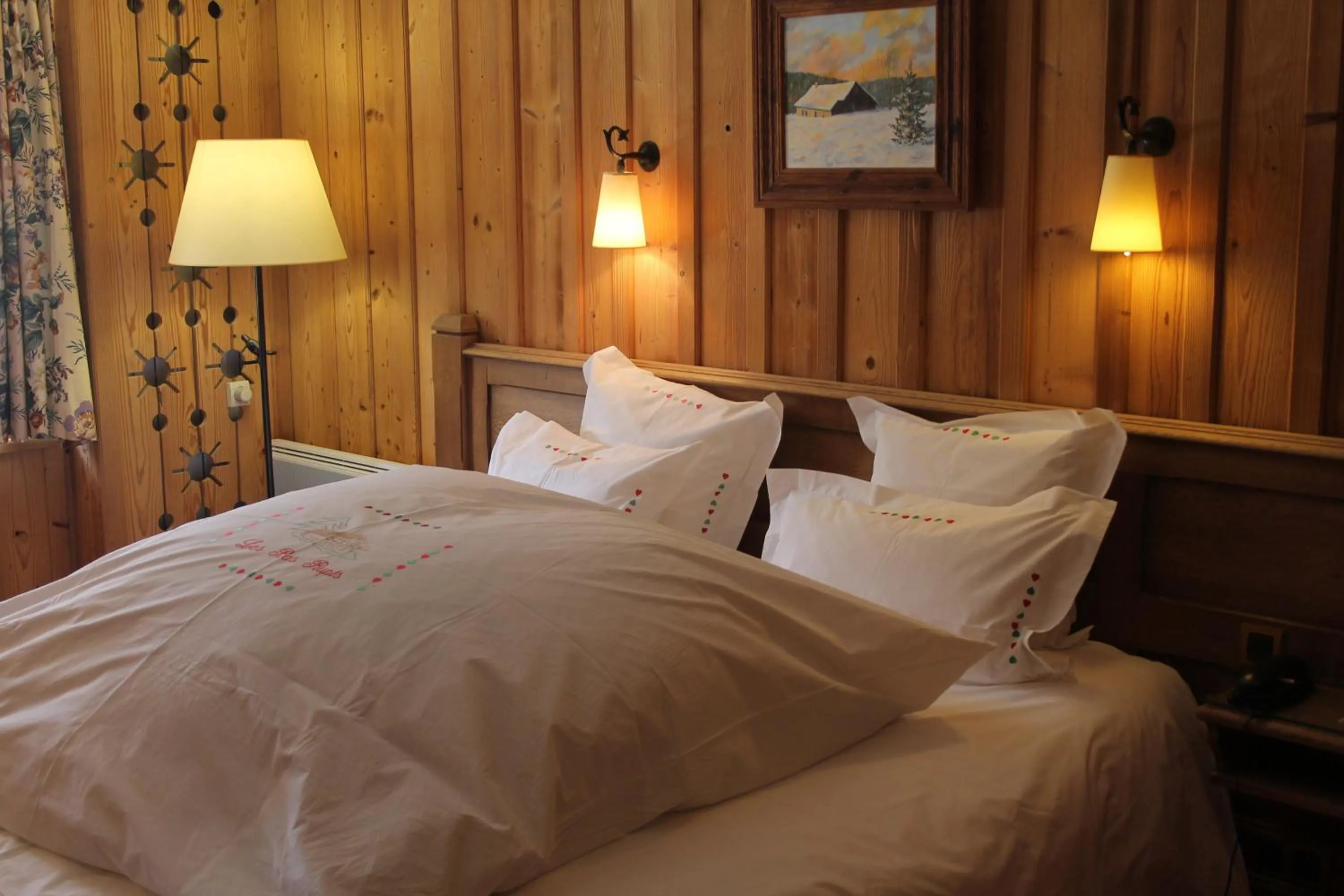 Bed in Hôtel-Restaurant Les Bas-Rupts, Singuliers Hôtel