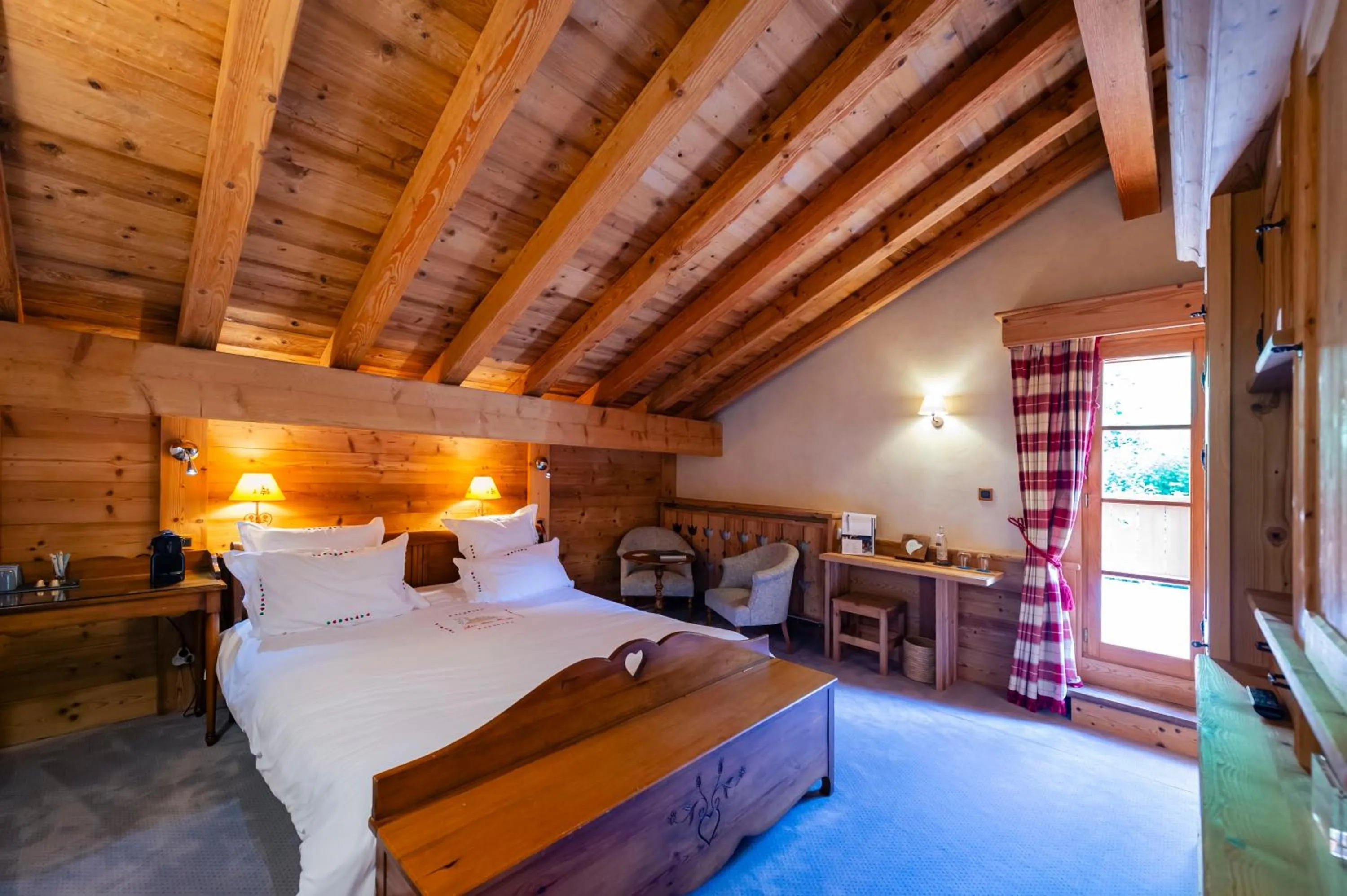 Bed in Hôtel-Restaurant Les Bas-Rupts, Singuliers Hôtel