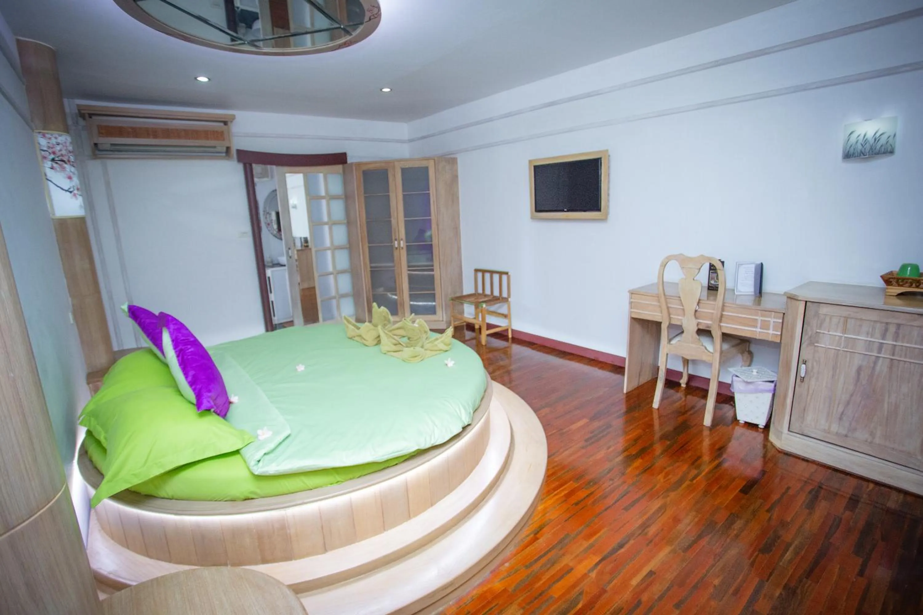 Bed in Olivier Boutique