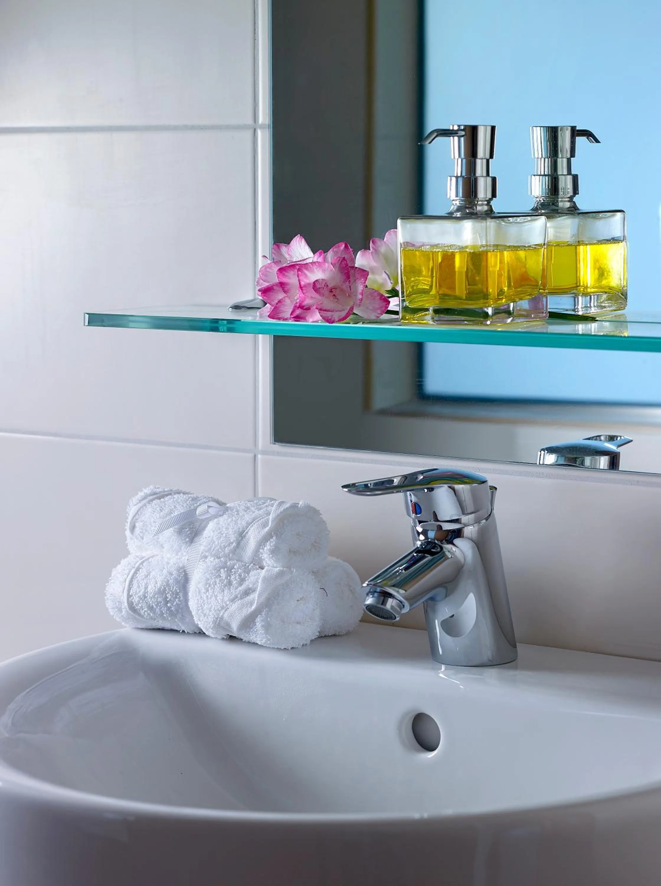 Bathroom in Mistral Bay Hotel