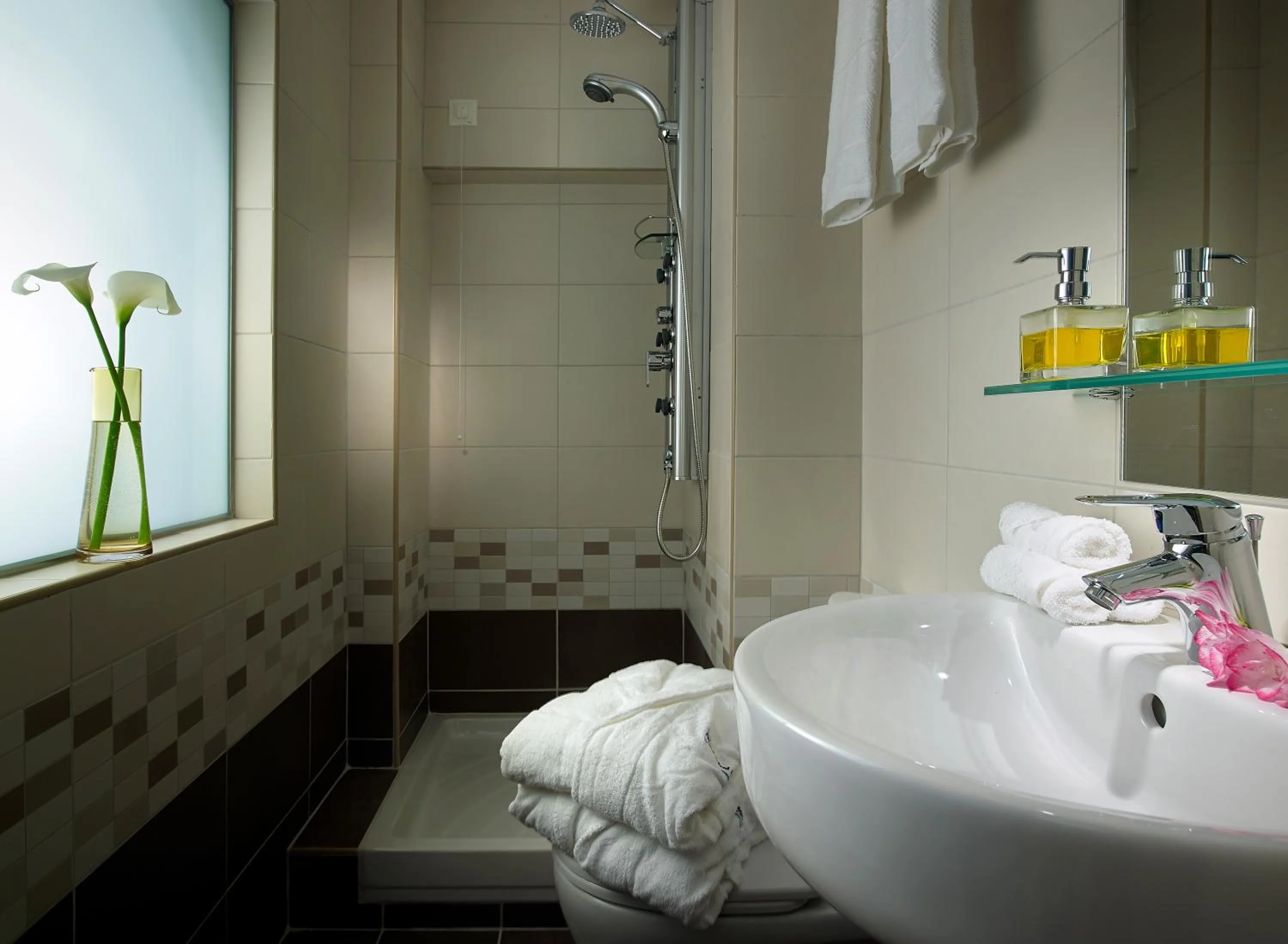 Bathroom in Mistral Bay Hotel