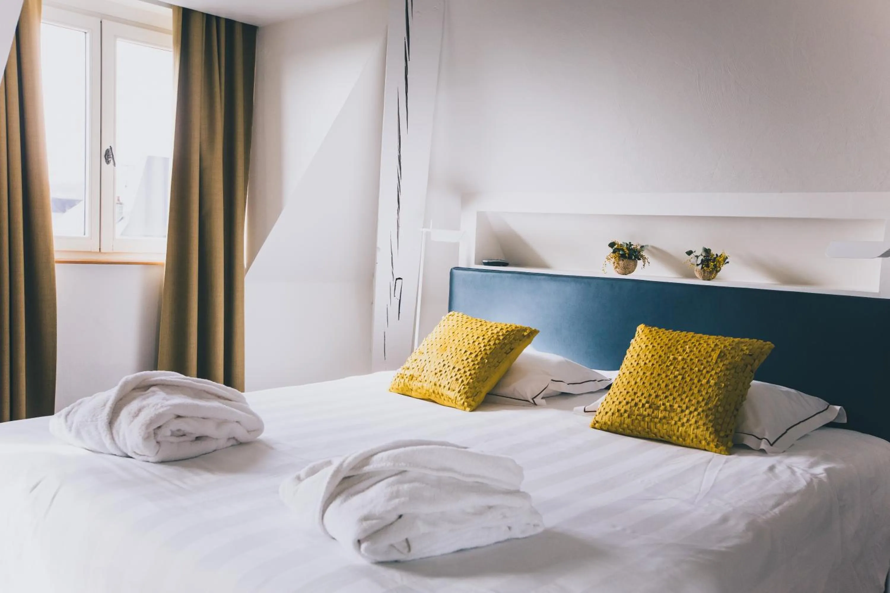 Bed in Castel de Très Girard - Hotel & Restaurant - Teritoria