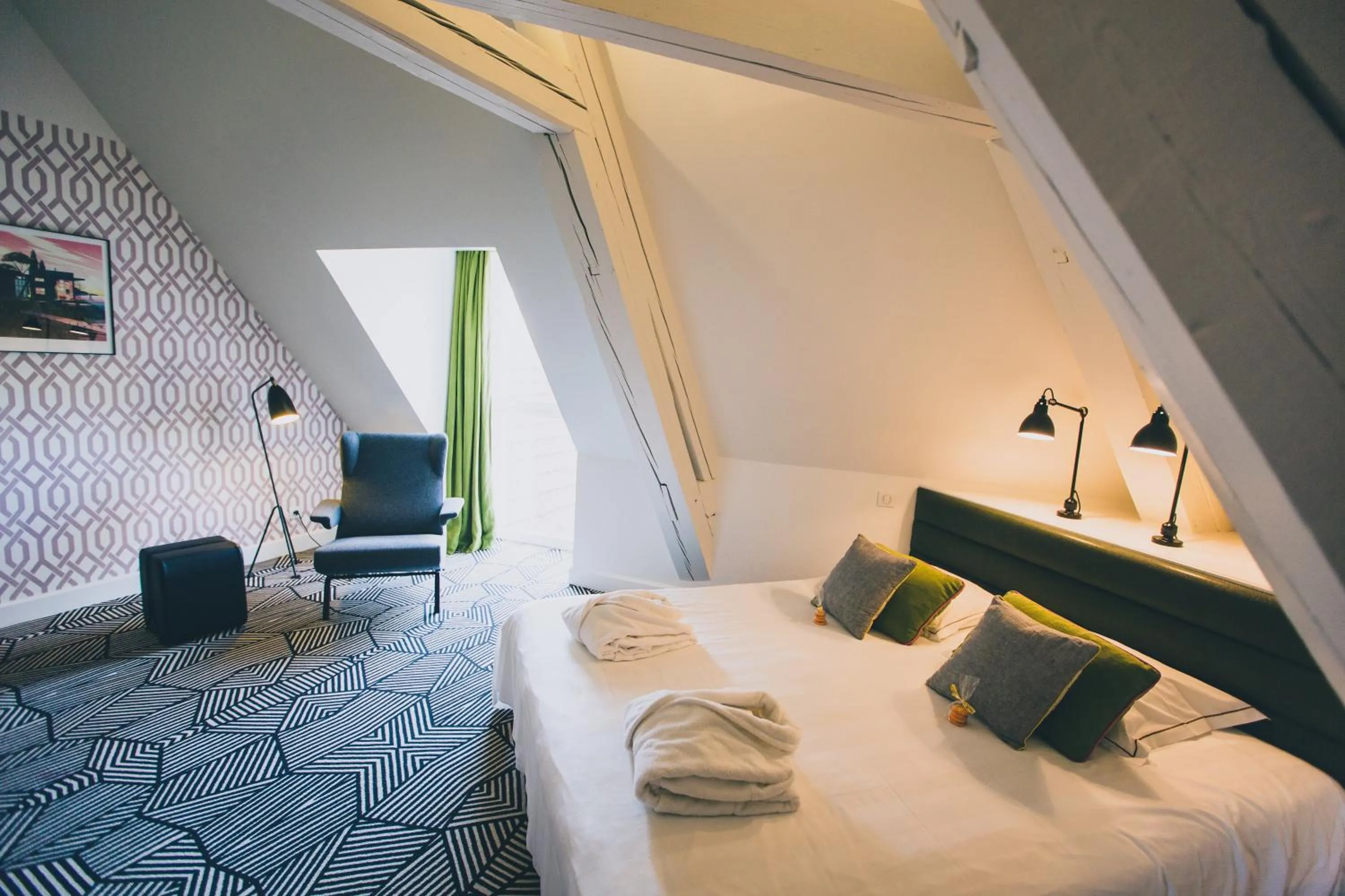 Photo of the whole room, Bed in Castel de Très Girard - Hotel & Restaurant - Teritoria