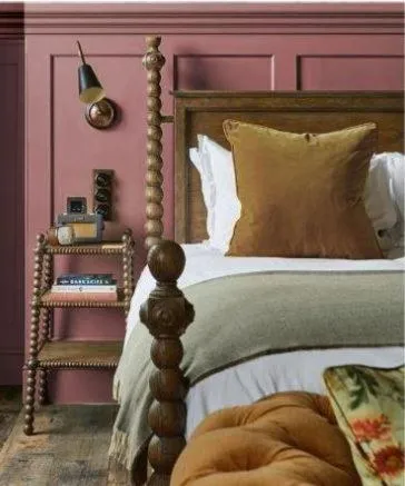 Bed in The Wellington Hotel