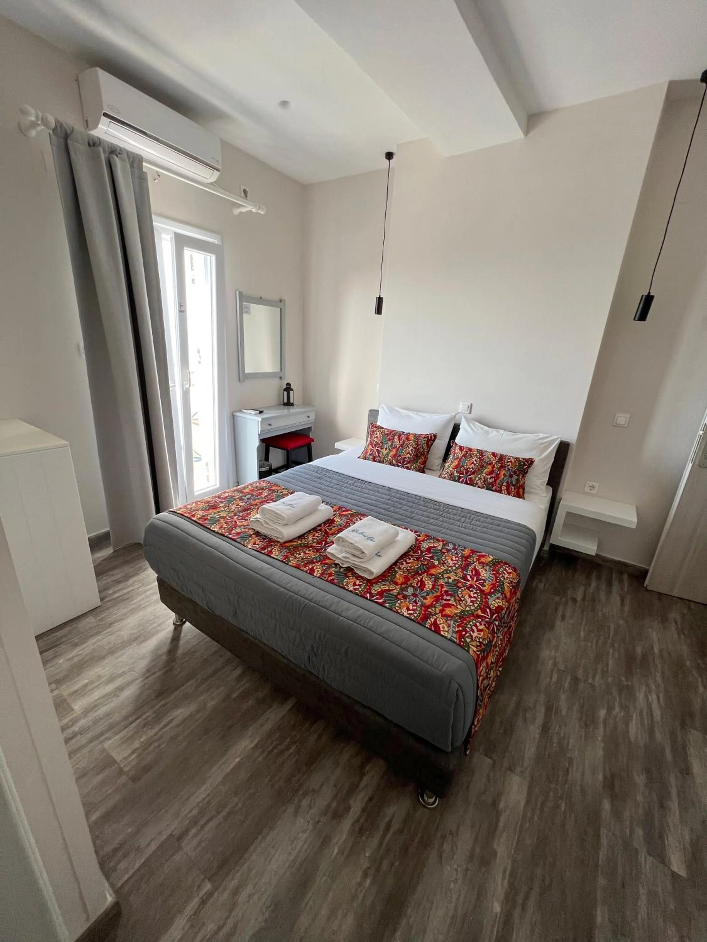 Bedroom, Bed in Unique Galini Oia - Adults Only