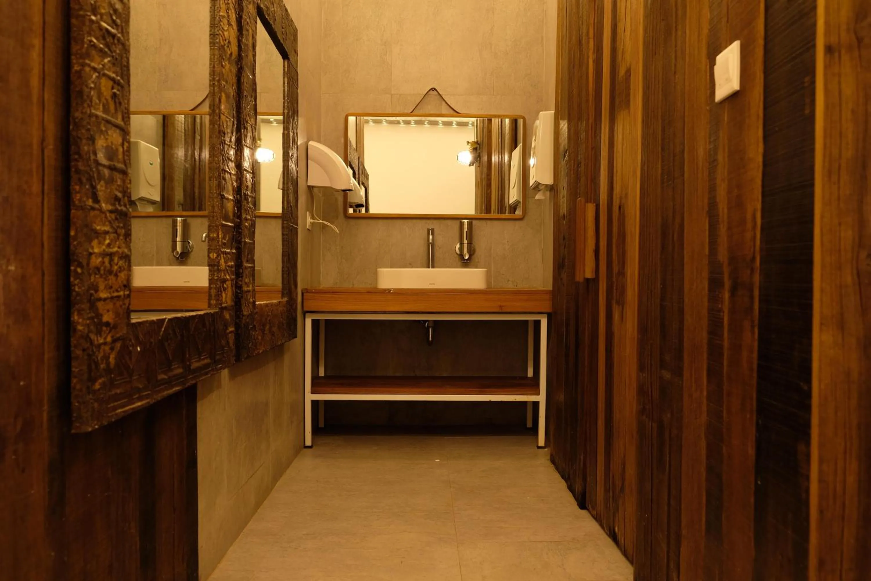 Bathroom in M Boutique Hostel Legian