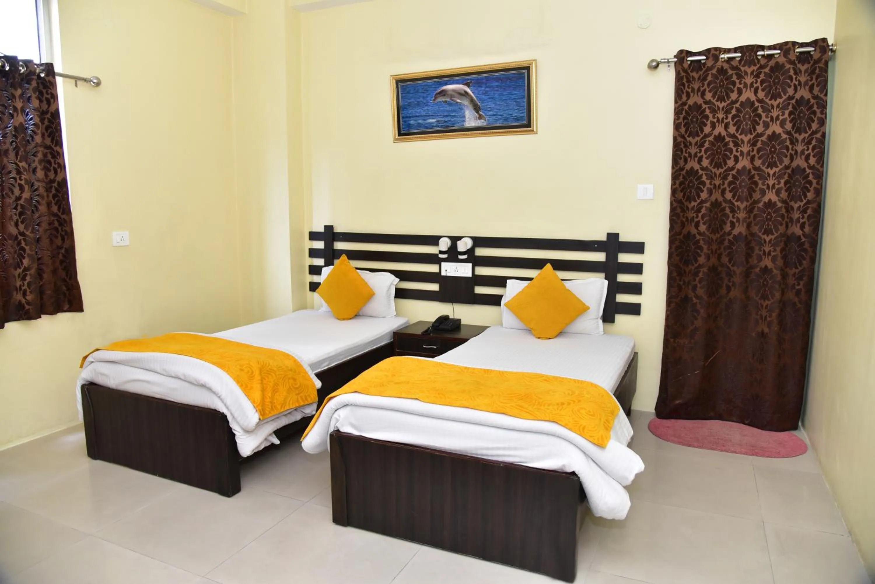 Bed in Hotel Nexus l Hotels In Charbagh Lucknow
